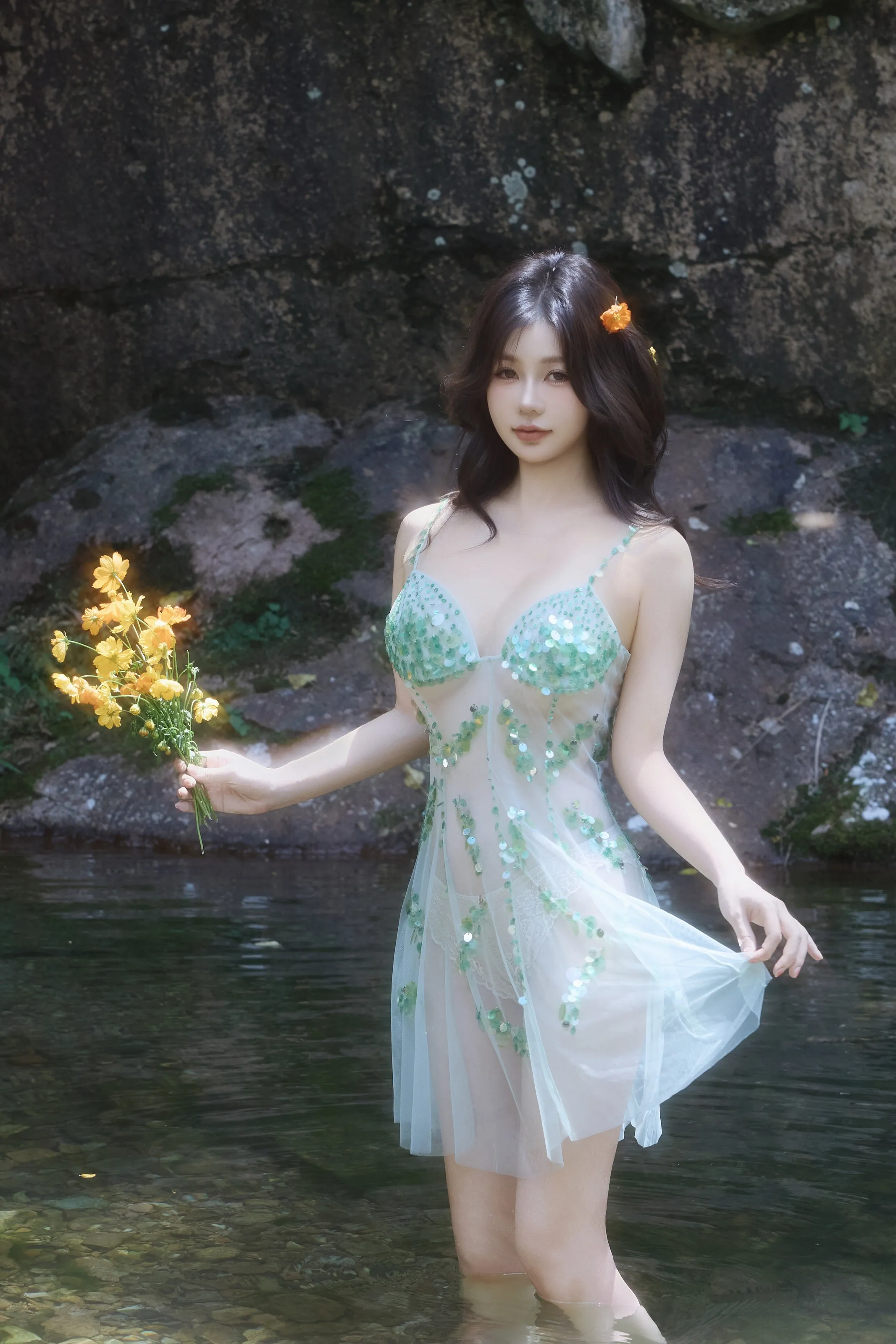 XiuRen 内购版 No.10756 尹甜甜 户外小溪 [72P]