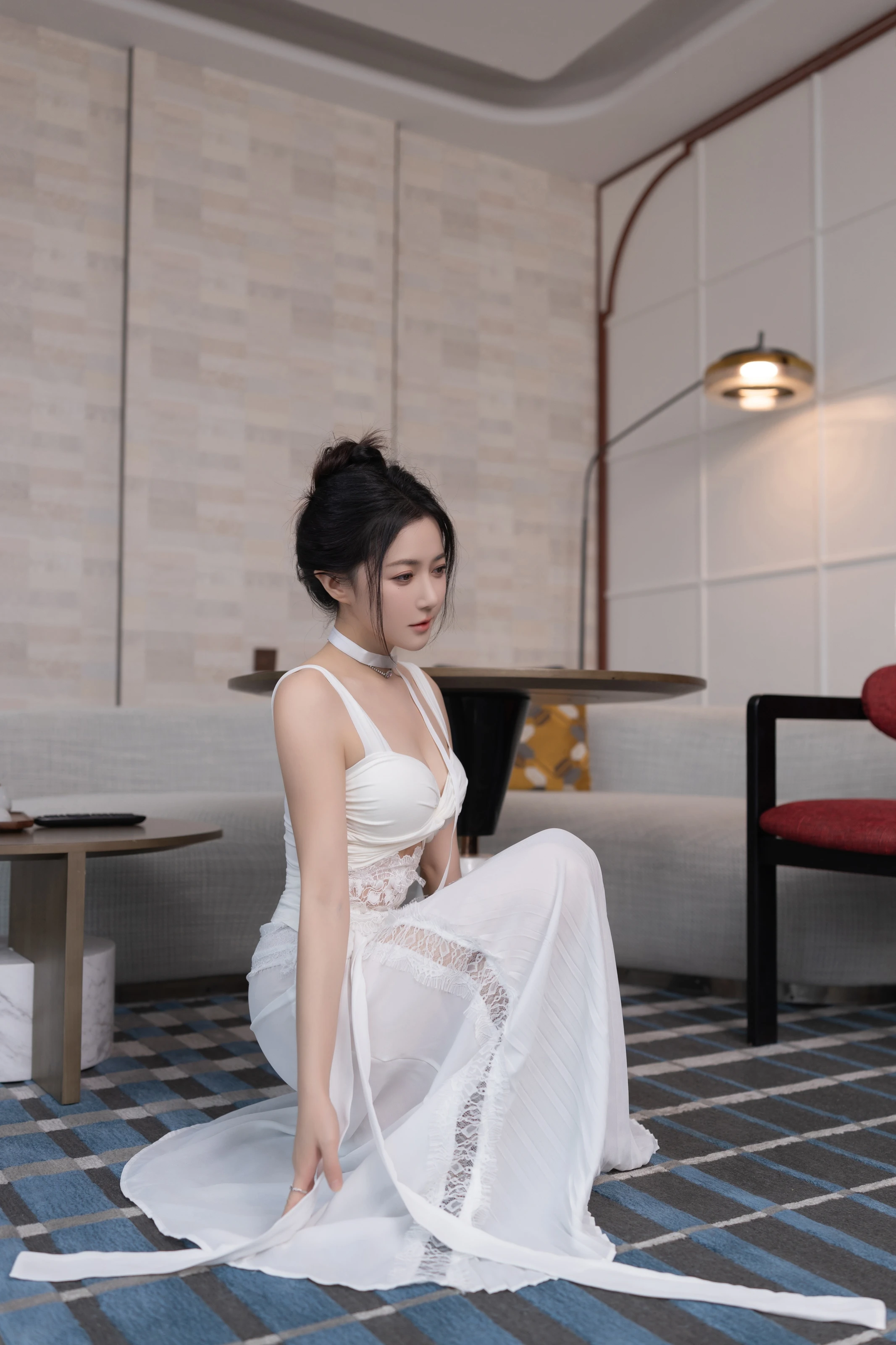 XiuRen 内购版 No.10911 鱼子酱Fish 白裙 [120P]