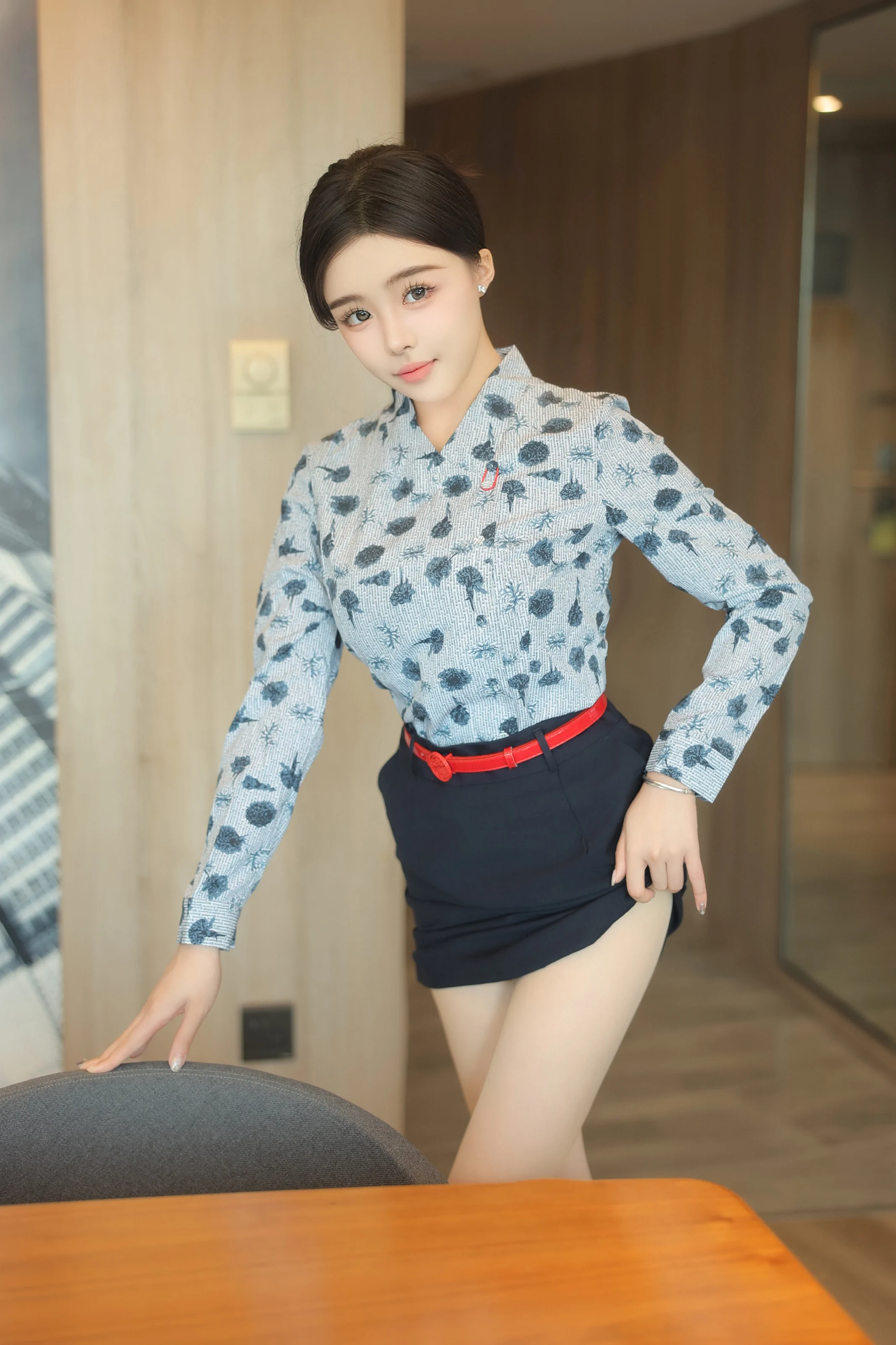 XiuRen 内购版 No.8919 袁圆 空姐 [74P]
