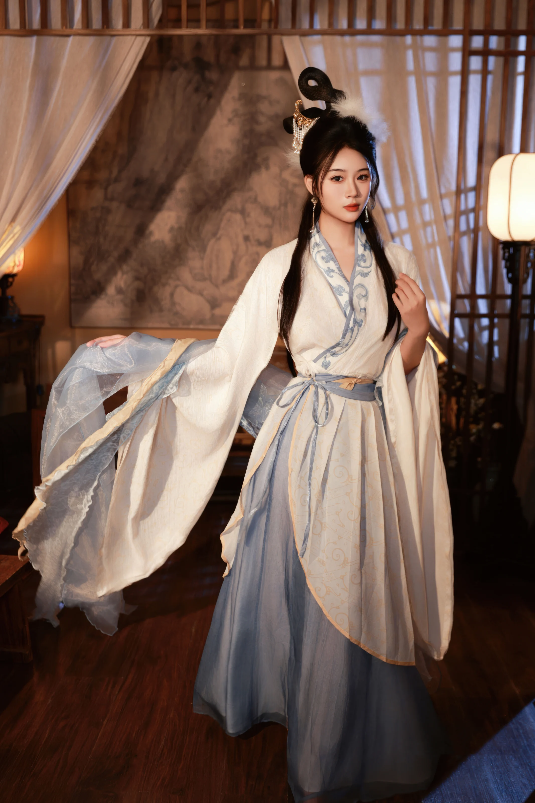 XiuRen 内购版 No. 10835 南乔 古风汉服·嫦娥 [114P]
