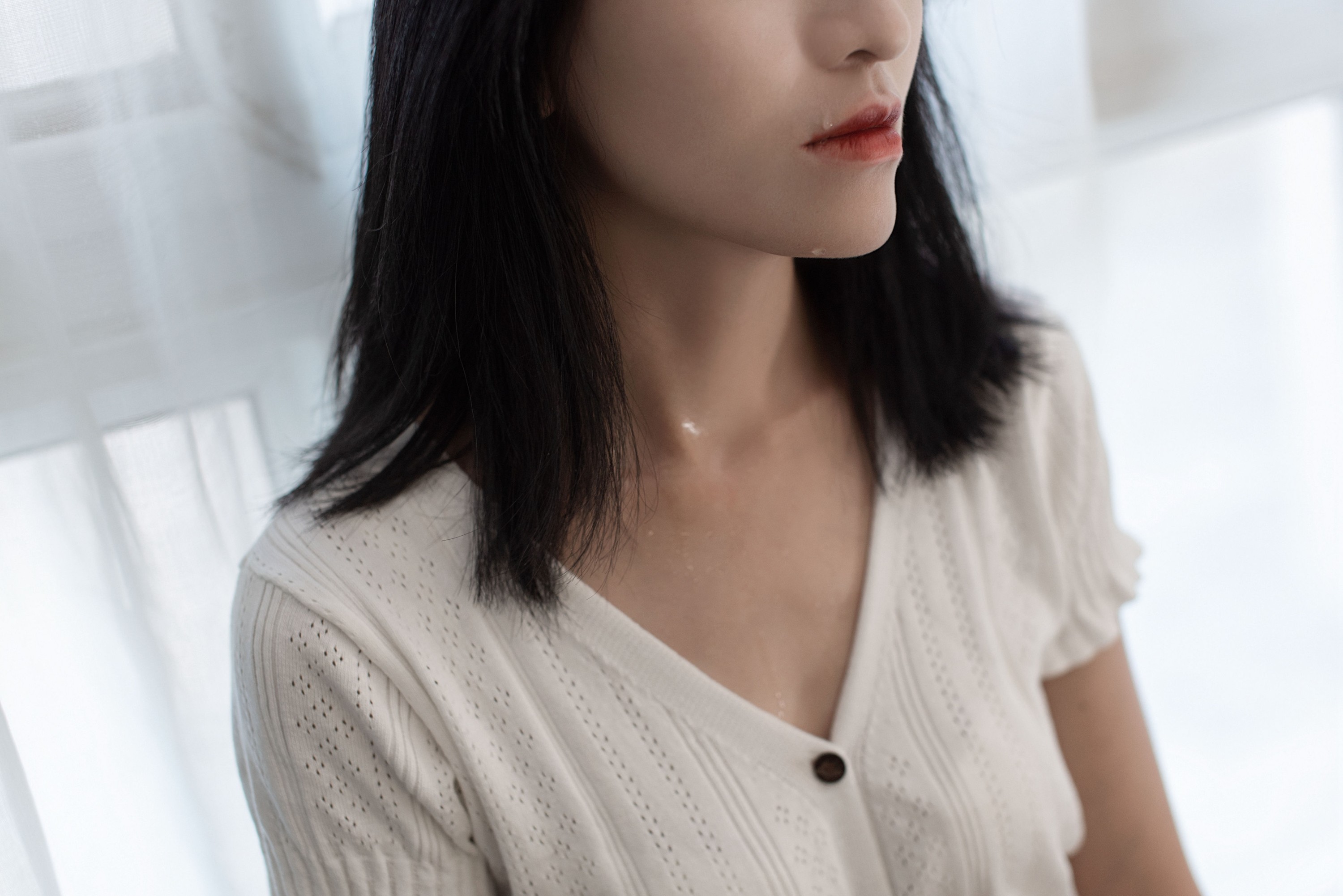 Lily – 《伤心难过的时候》[27P]
