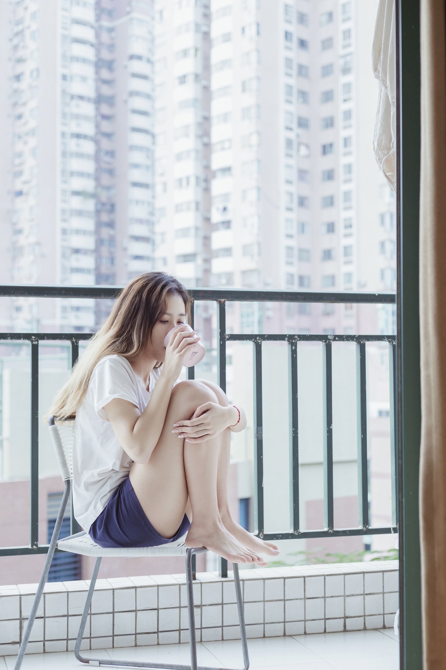 Jenny – 《独自醒来》[36P]