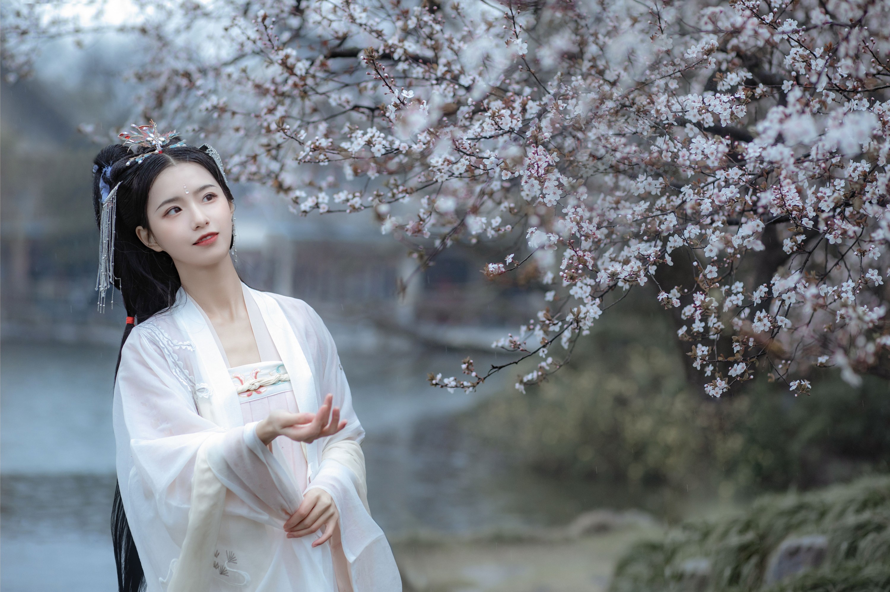 北川婠婠 – 《杏花雨》[19P]