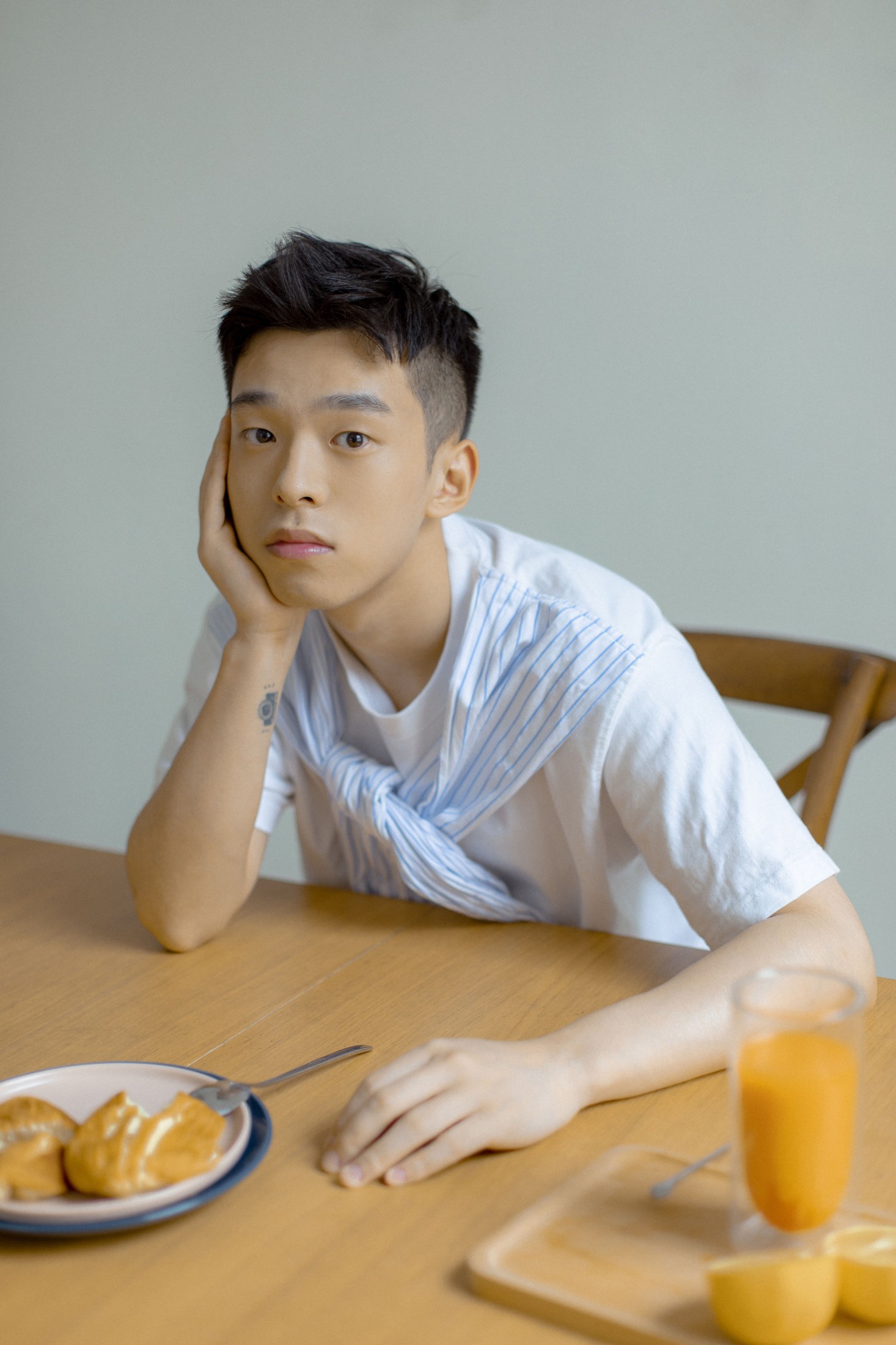 高浩泽 – 《日食记》[26P]
