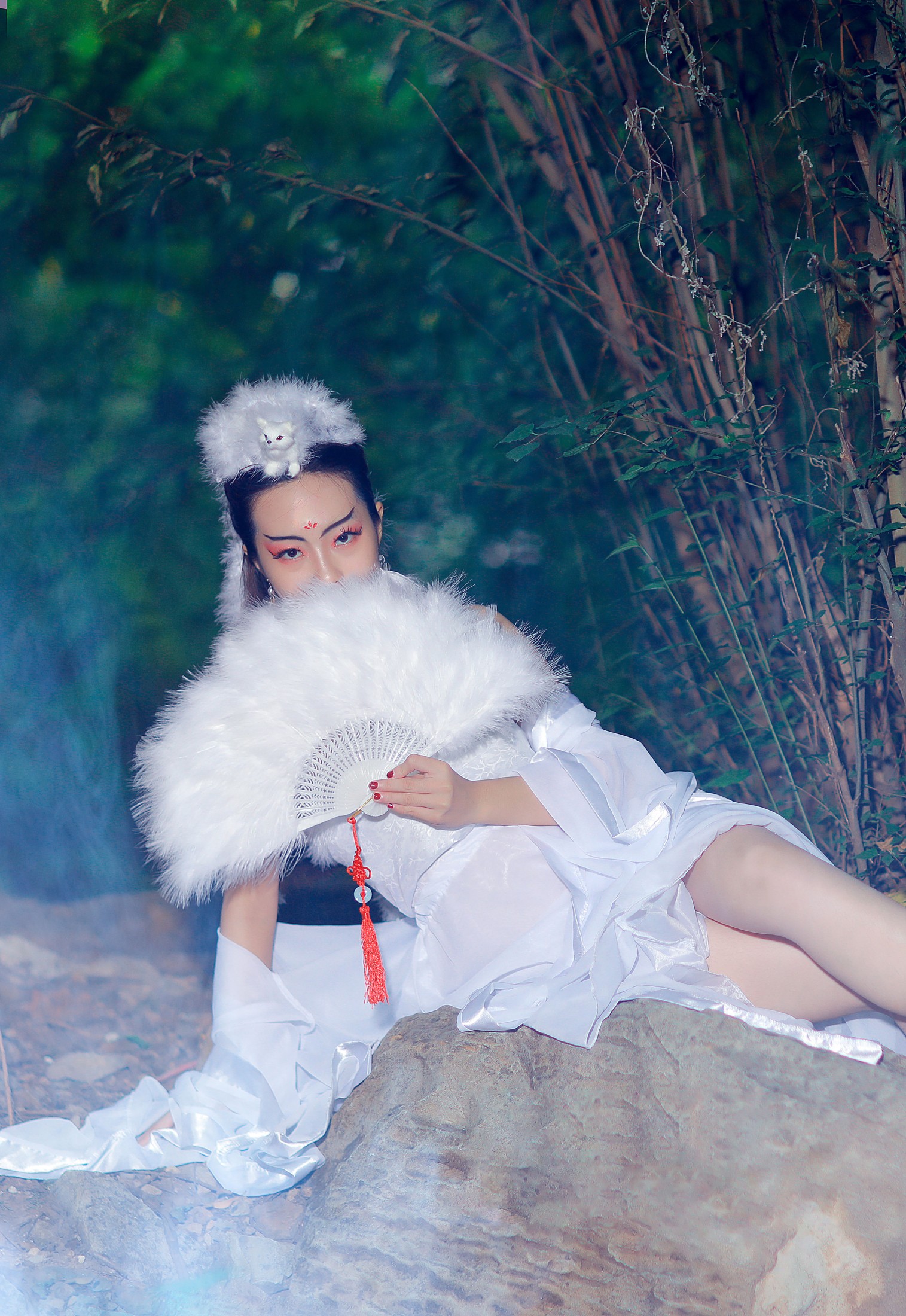 小米 – 《白狐》[19P]