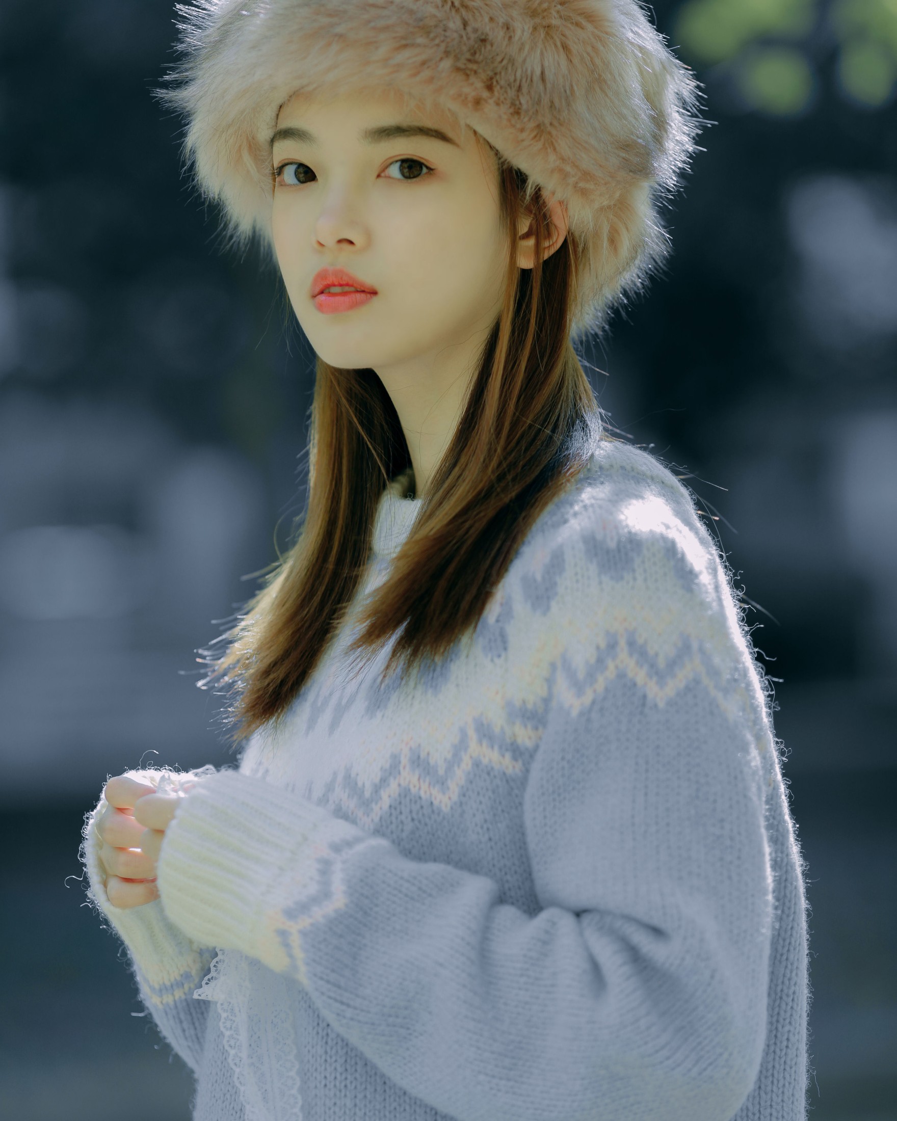 一鸭咿呀哟 – 《蓝色的银杏》[24P]