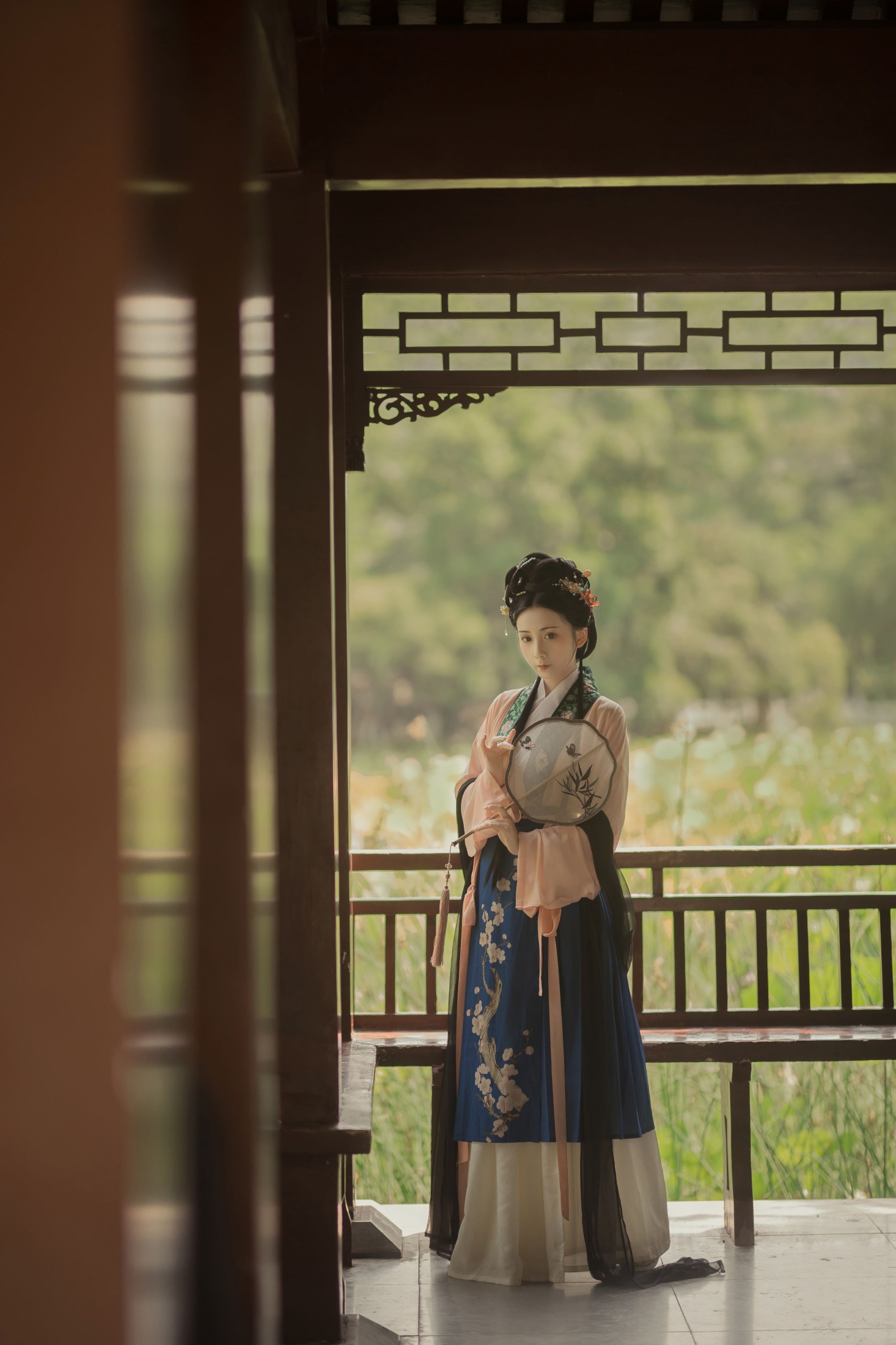 绿绿子 – 《荷叶罗裙》[21P]