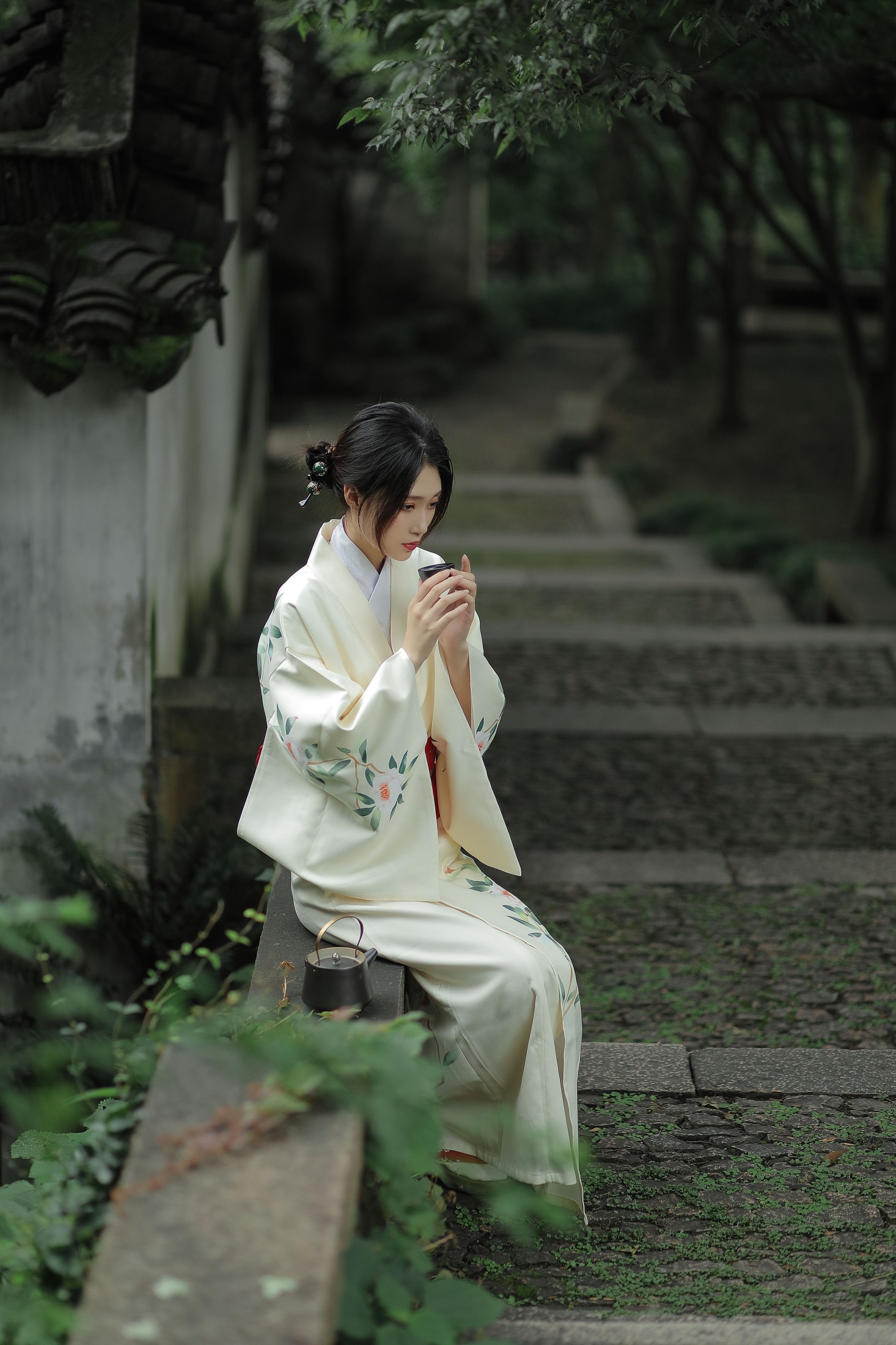 柳柳杨柳柳_  – 《四月桃林》[35P]