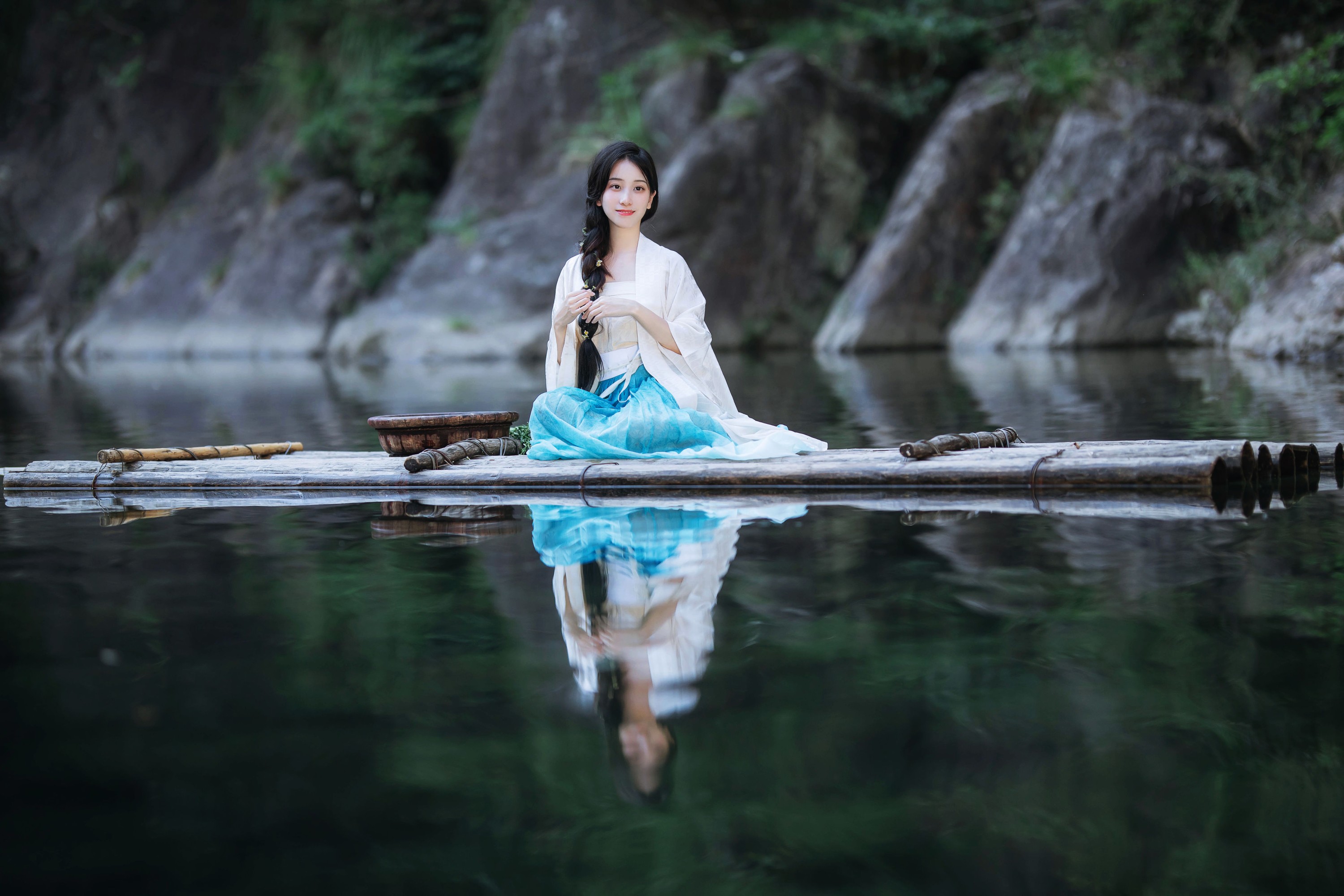 小清菡呀  – 《仙女洗头》[20P]