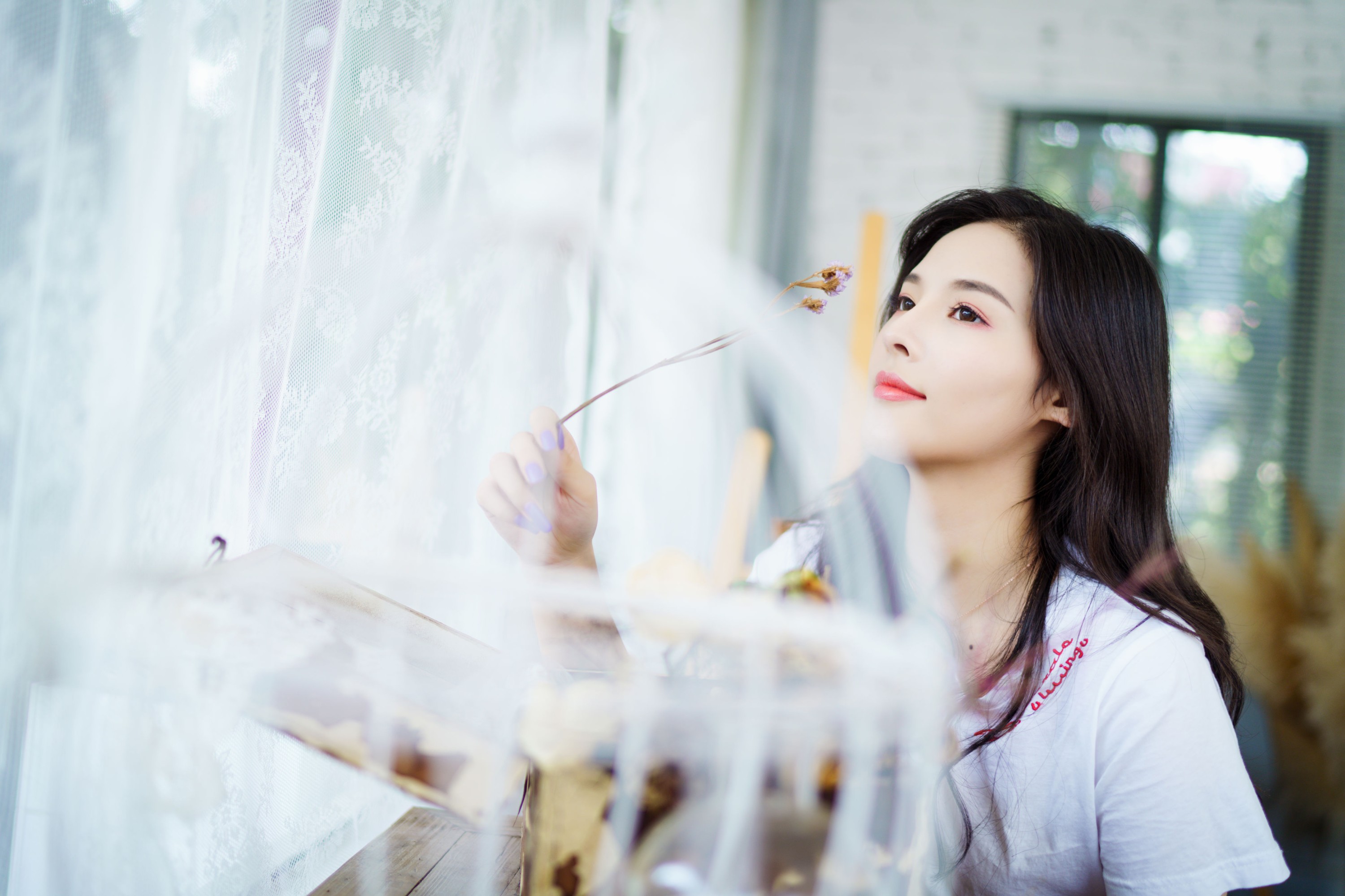 小容 – 《大长腿女孩的私房照》[30P]