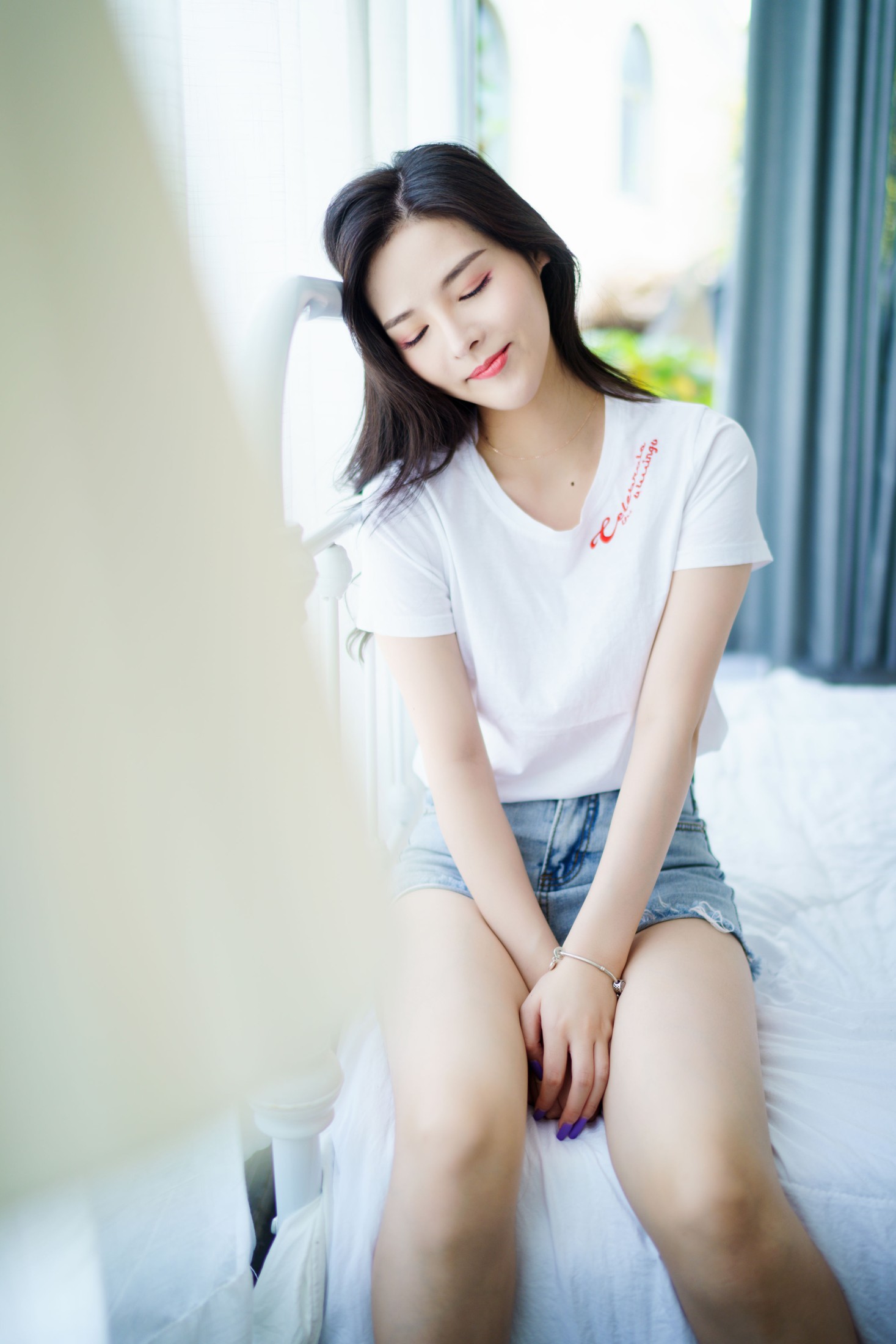 小容 – 《大长腿女孩的私房照》[30P]