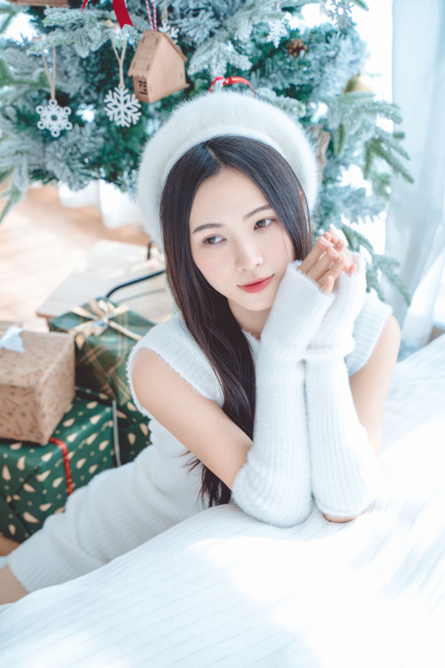 老猪 – 《纯白季节》[22P]