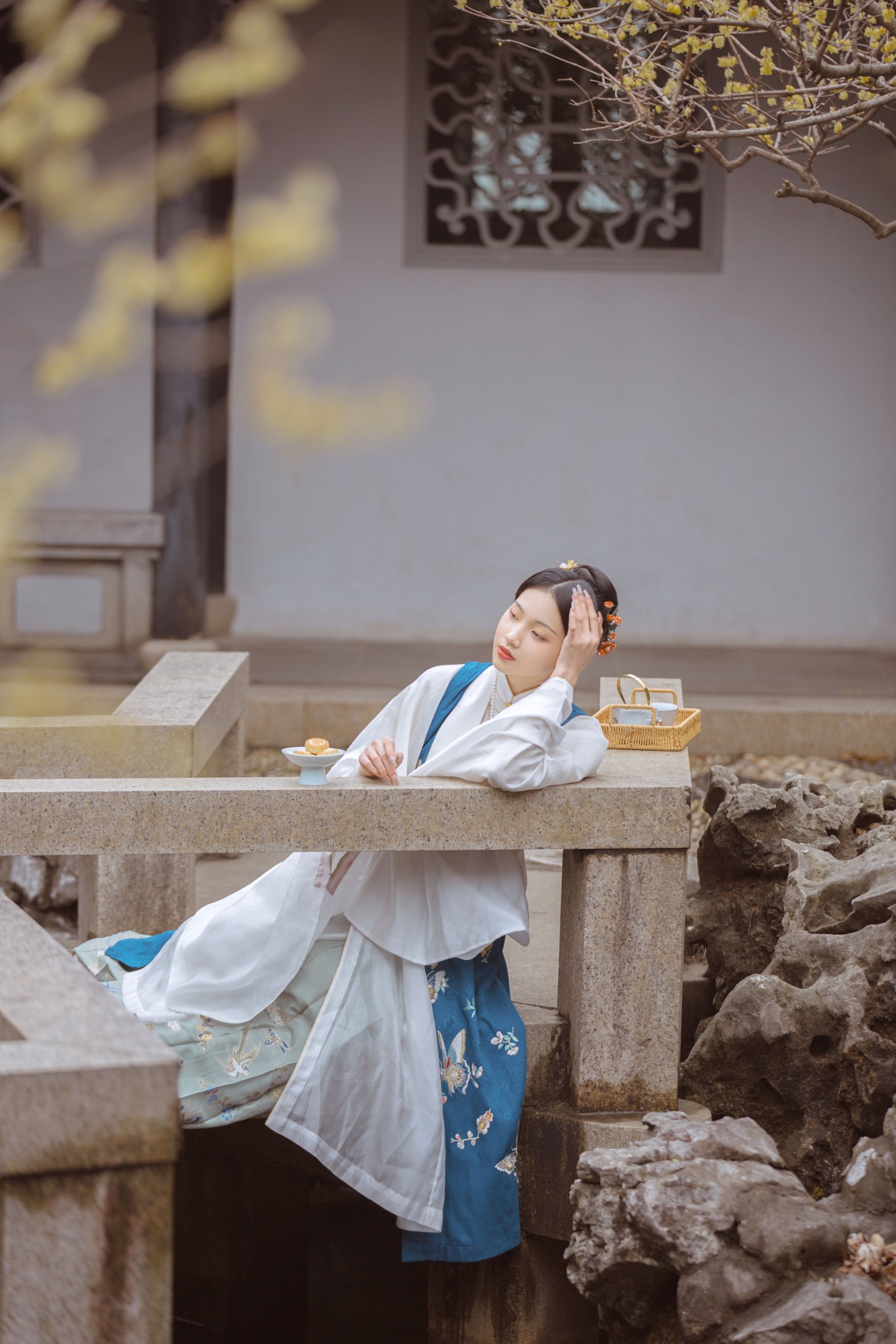 二一芝 – 《春事到桐花》[35P]