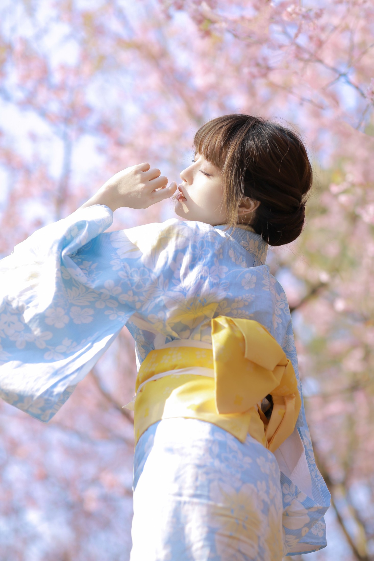 屈凌西 – 《樱花物语》[27P]