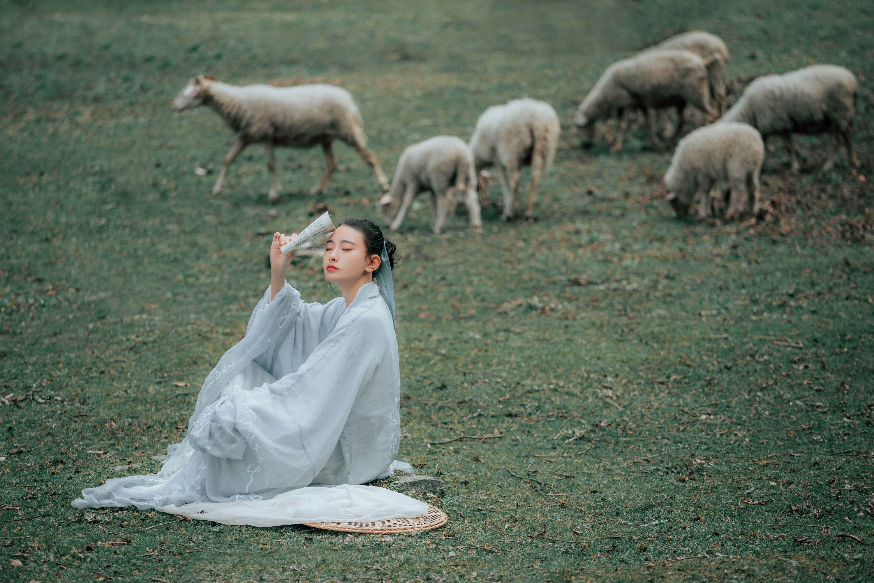 叶初婳 – 《清明时下》[24P]