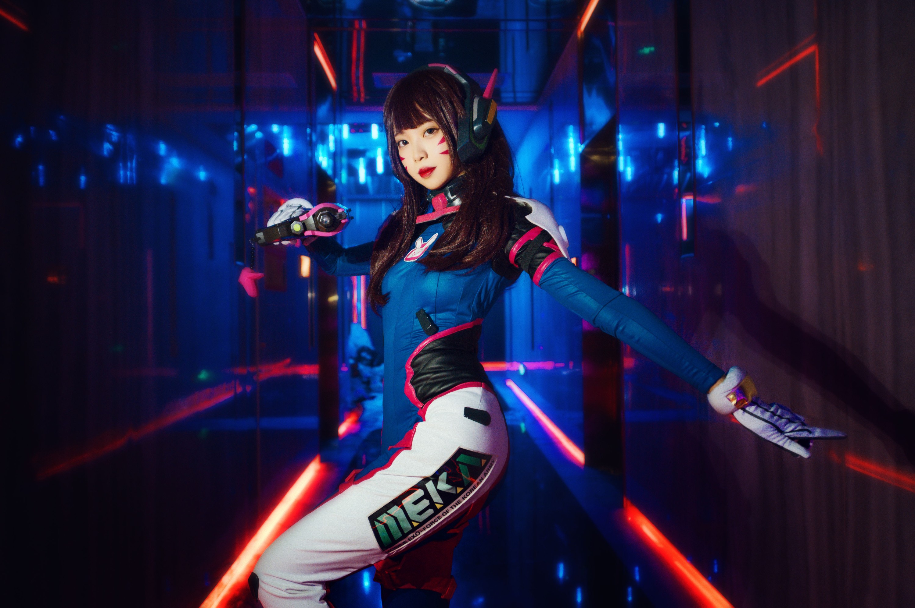 池子 – 《D.Va》[20P]