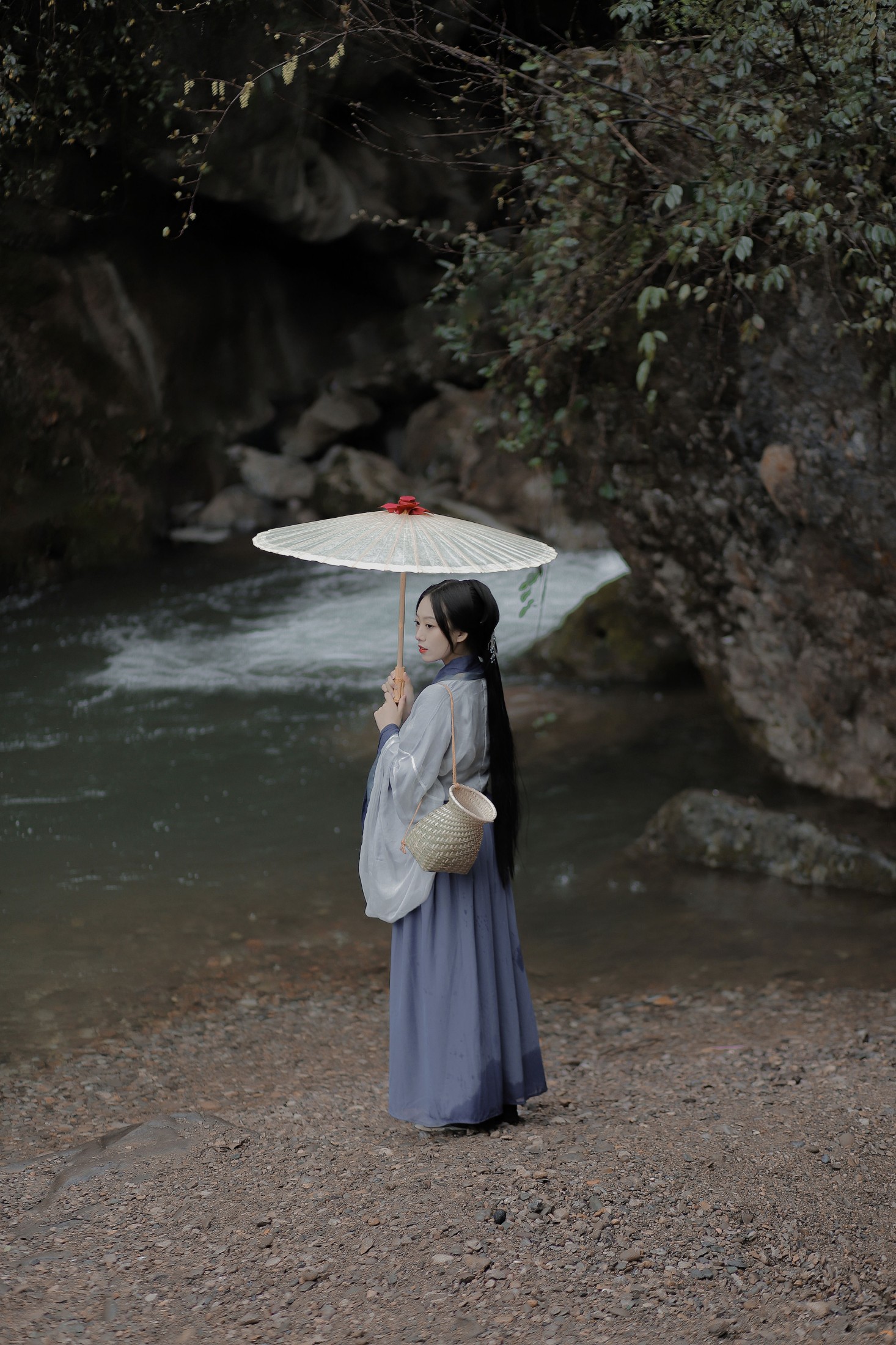 劉忄乂  – 《采药女》[22P]