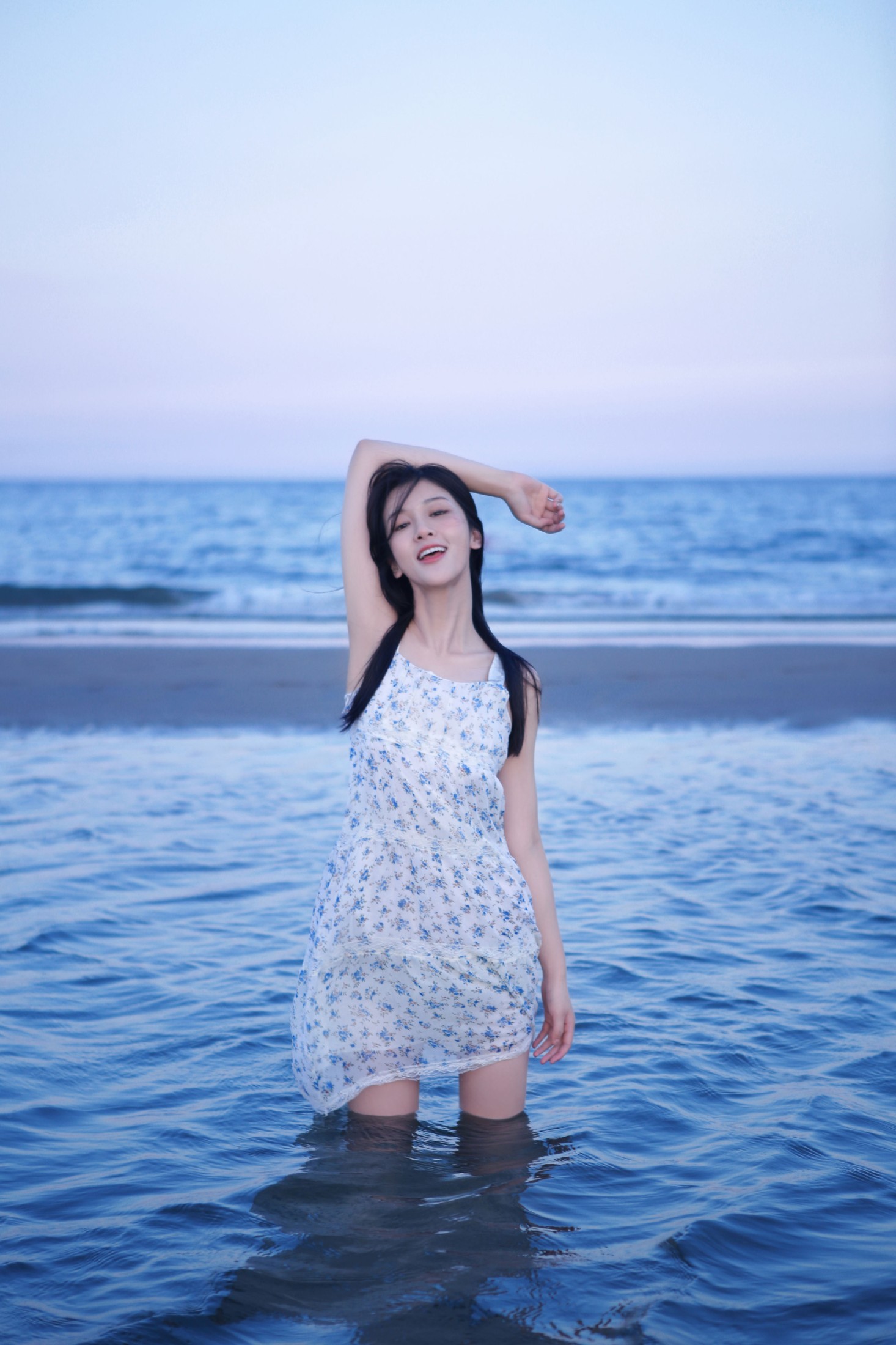 尚熠晗Momooly  – 《很靠近海》[26P]