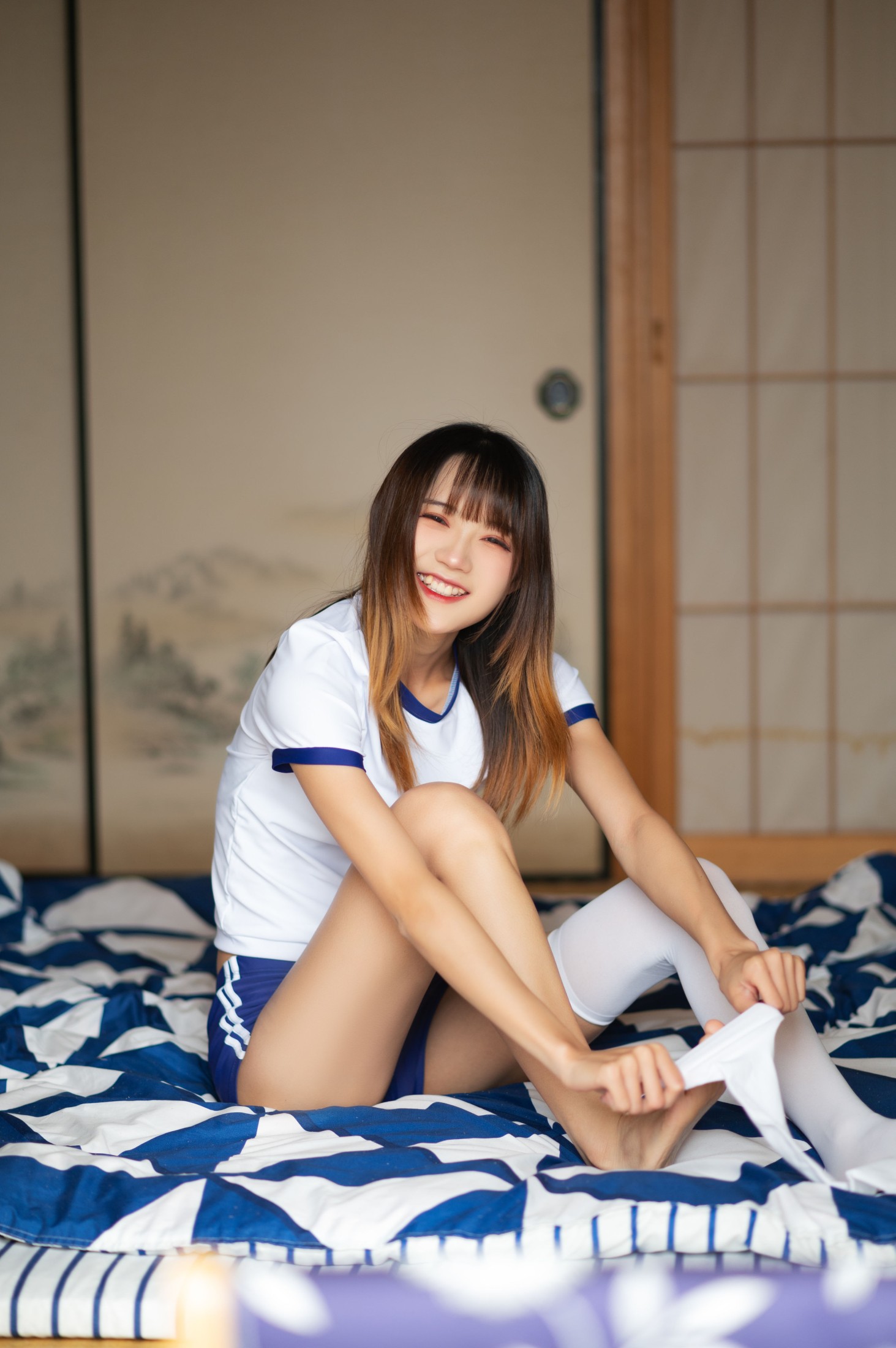 兔子Zzz不吃胡萝卜 – 《体操服少女》[37P]