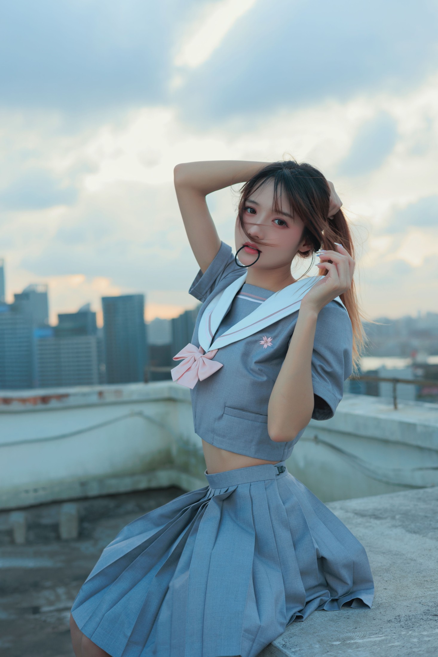 兔子Zzz不吃胡萝卜 – 《天台纸飞机》[28P]