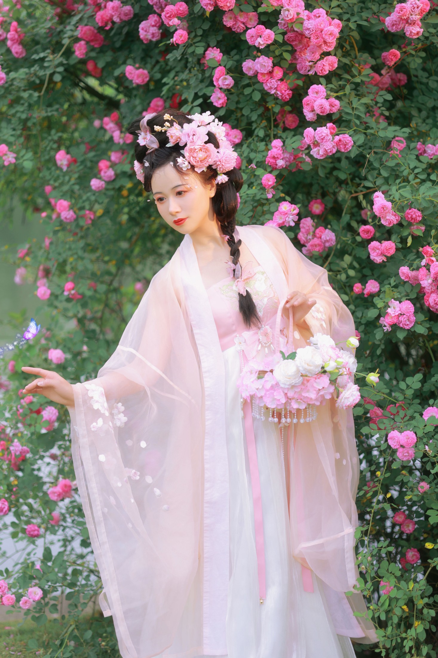 笑格格 – 《蔷薇花神》[35P]