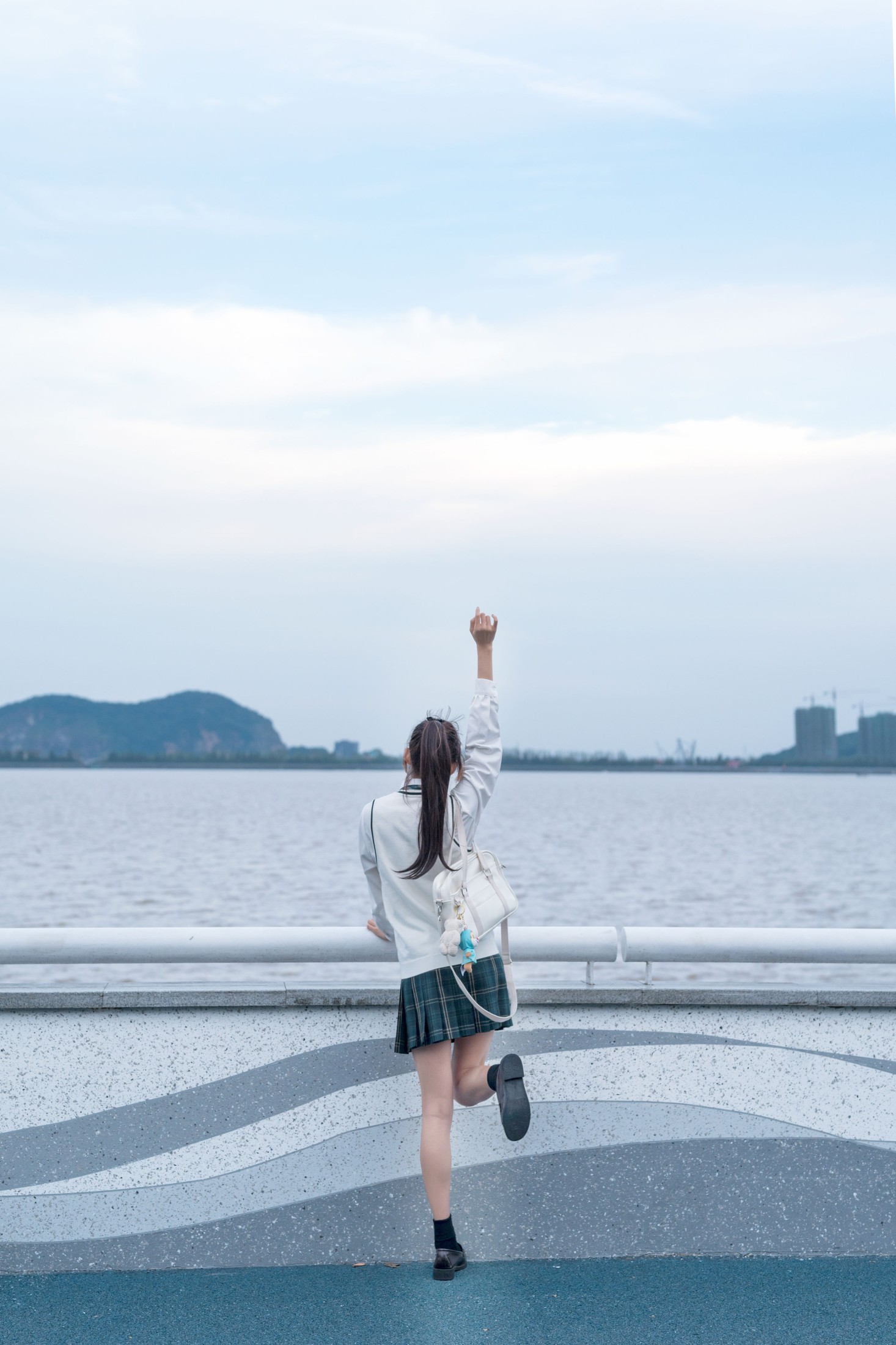 兔子Zzz不吃胡萝卜 – 《青草味的河堤》[26P]