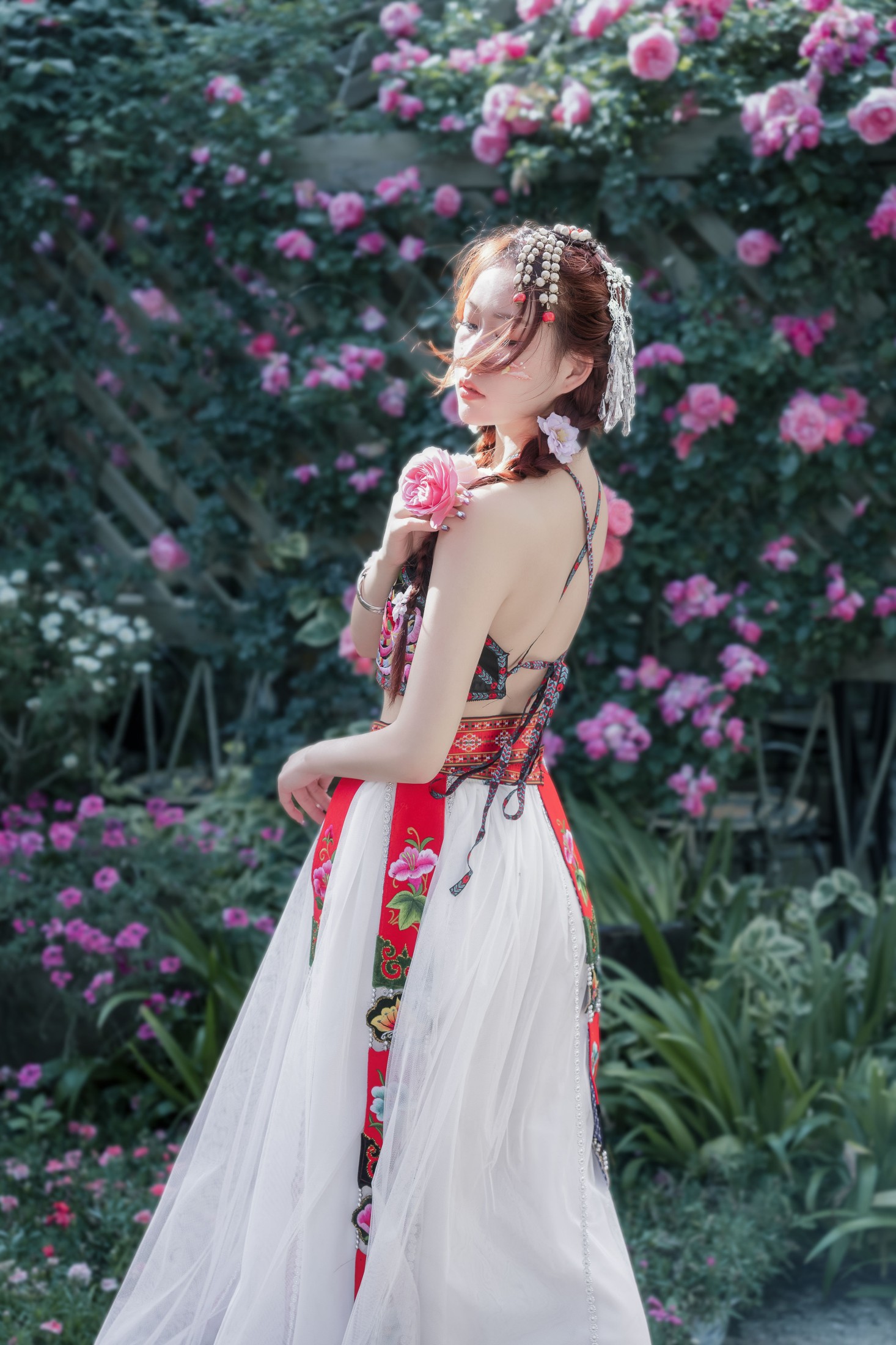 邓娃儿 – 《蔷薇少女》[28P]
