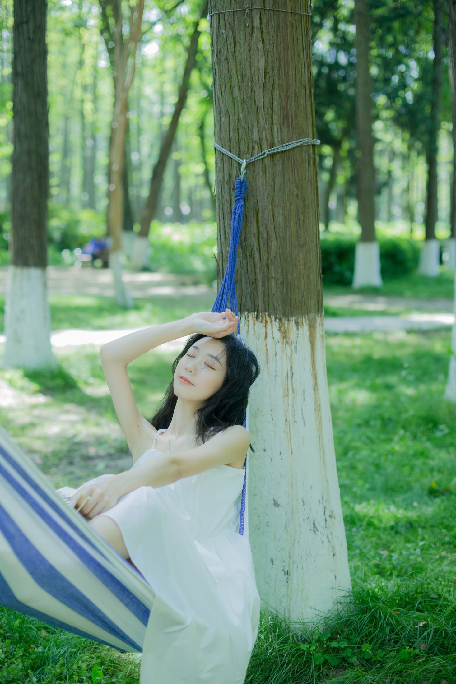 饲猫少女- – 《沉沦夏日》[40P]