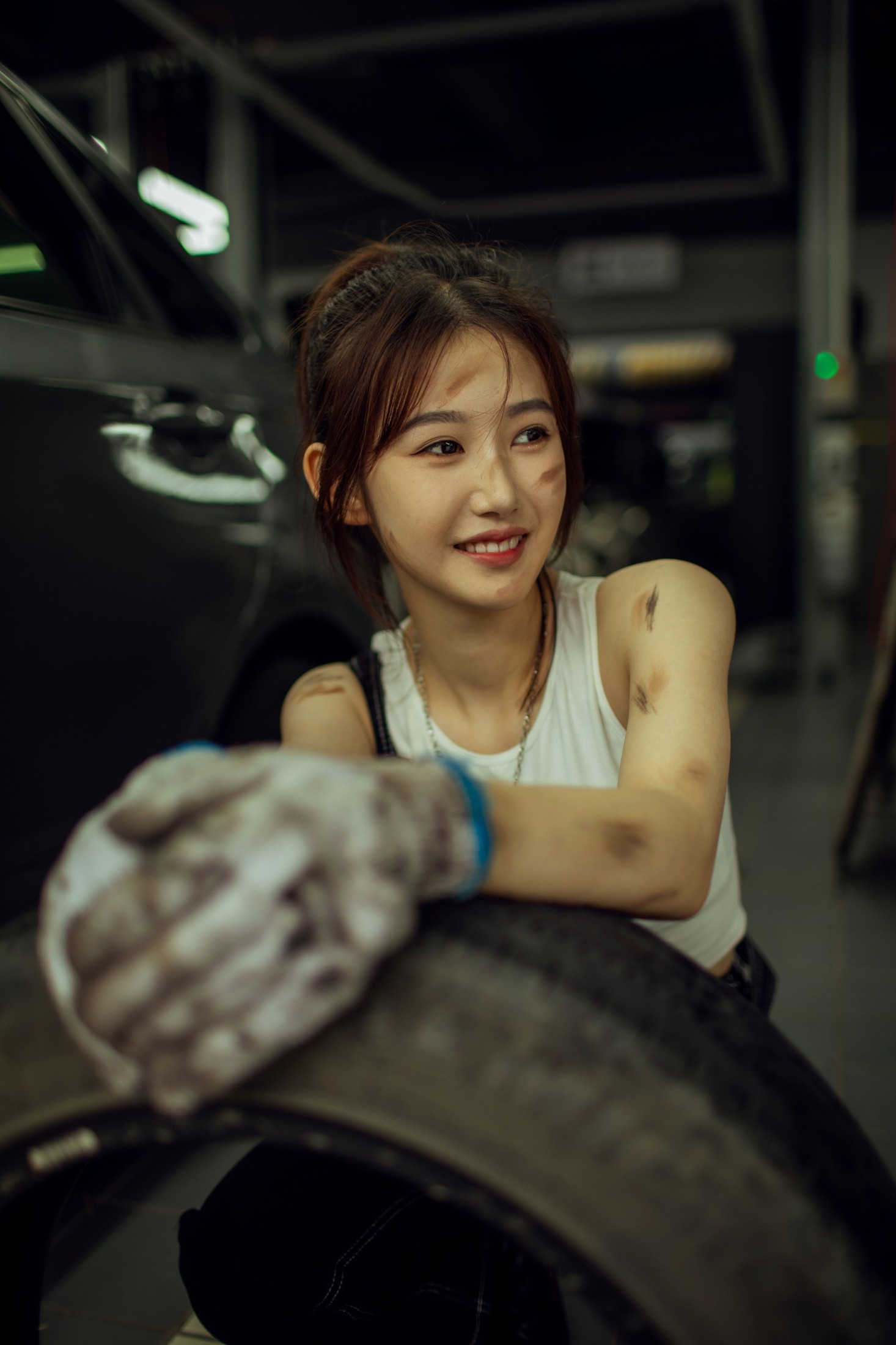 佩佩 – 《修车女师傅》[23P]