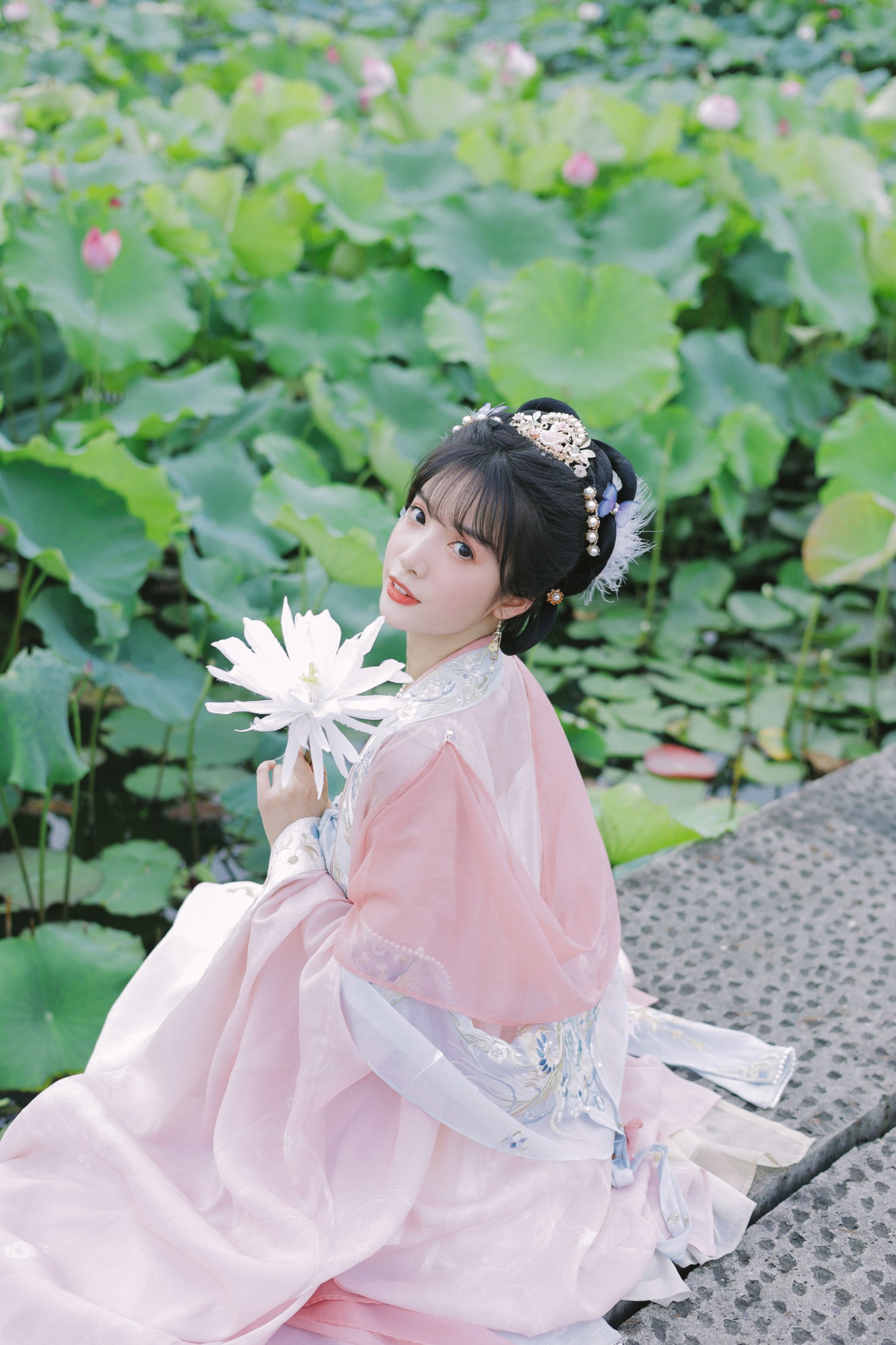 一只阿梦崽 – 《粉色娇嫩》[41P]