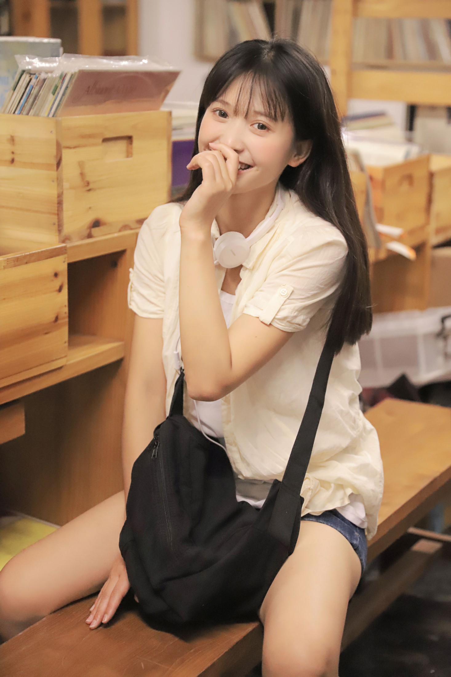 刘小瑜咯 – 《半岛铁盒》[22P]