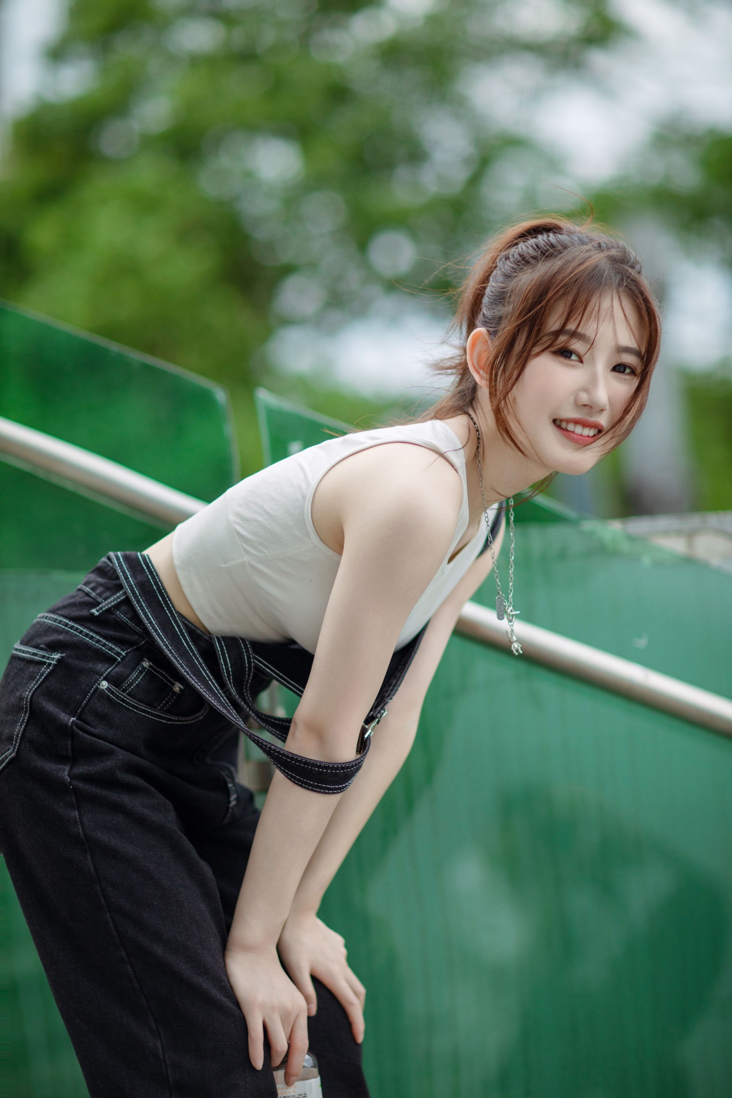 佩佩 – 《夏日的微风》[25P]