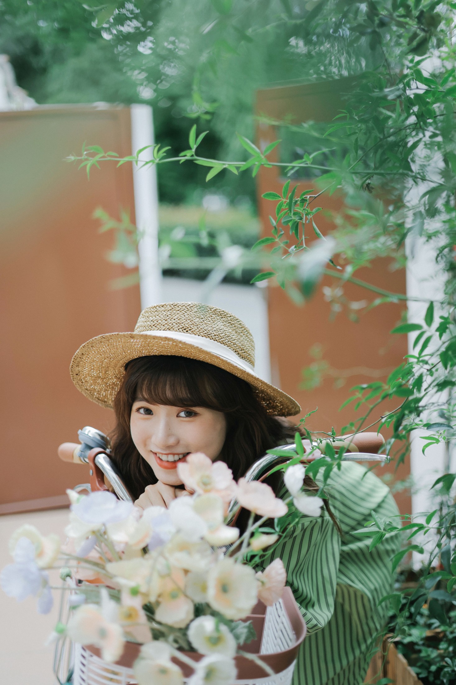 蓝胖子 – 《咖啡厅的午后》[31P]