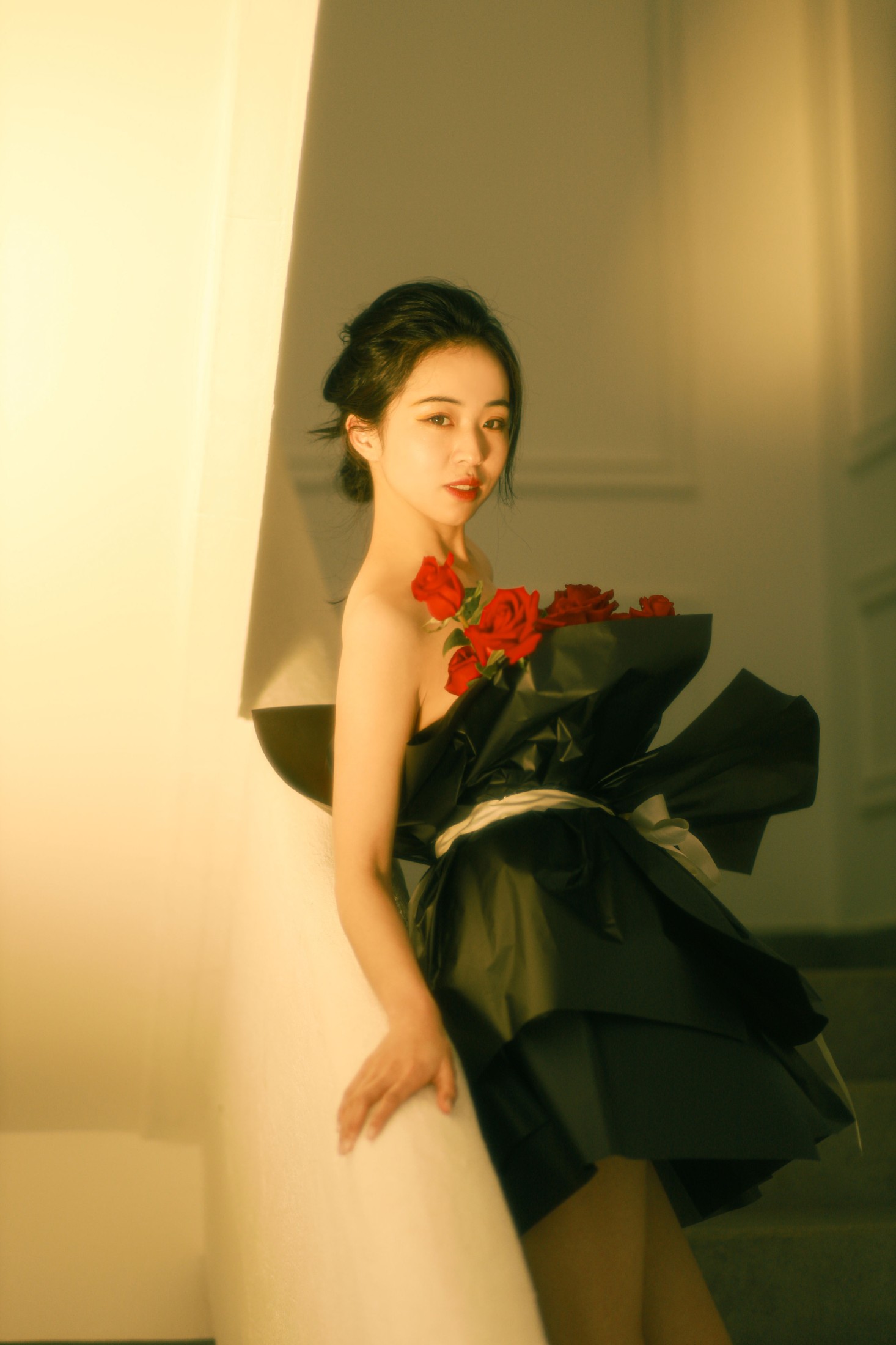 卖恐龙的小红薯 – 《红玫瑰》[34P]