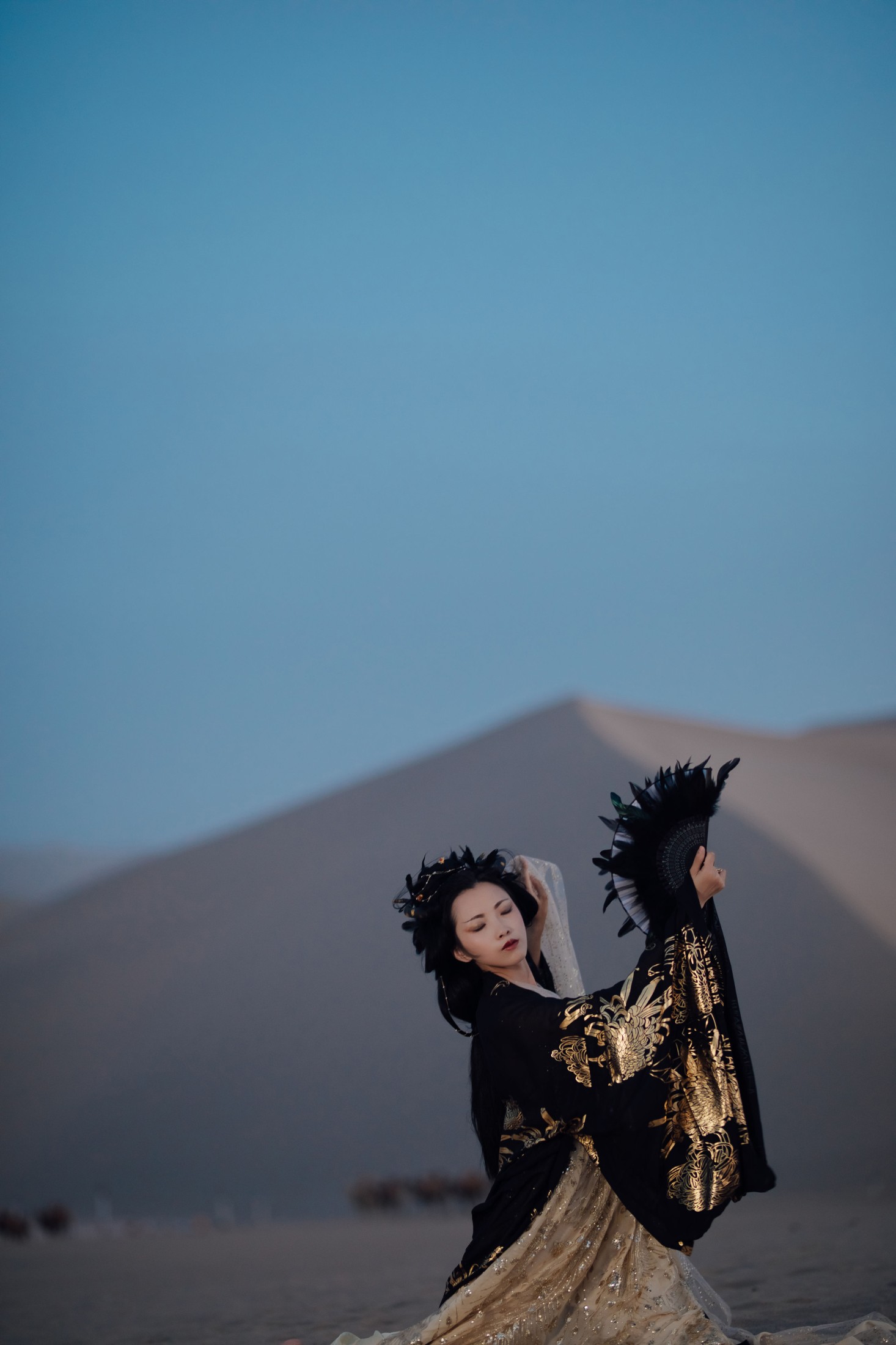 公孙凭 – 《沙妖》[23P]