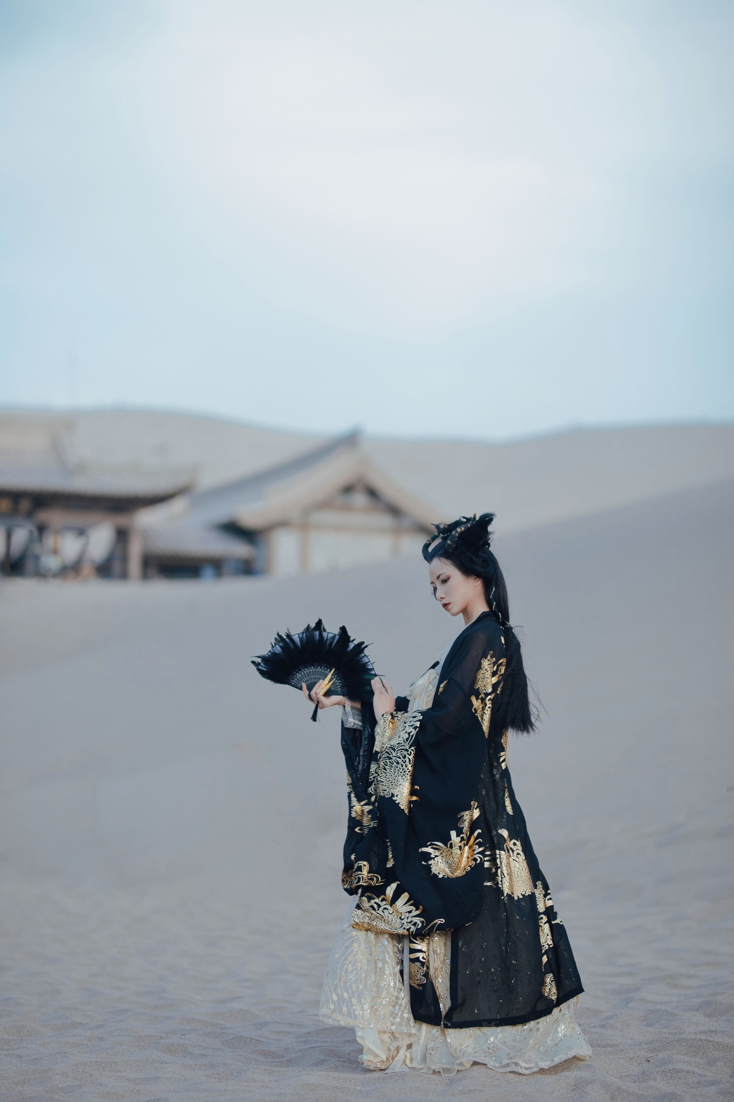 公孙凭 – 《沙妖》[23P]