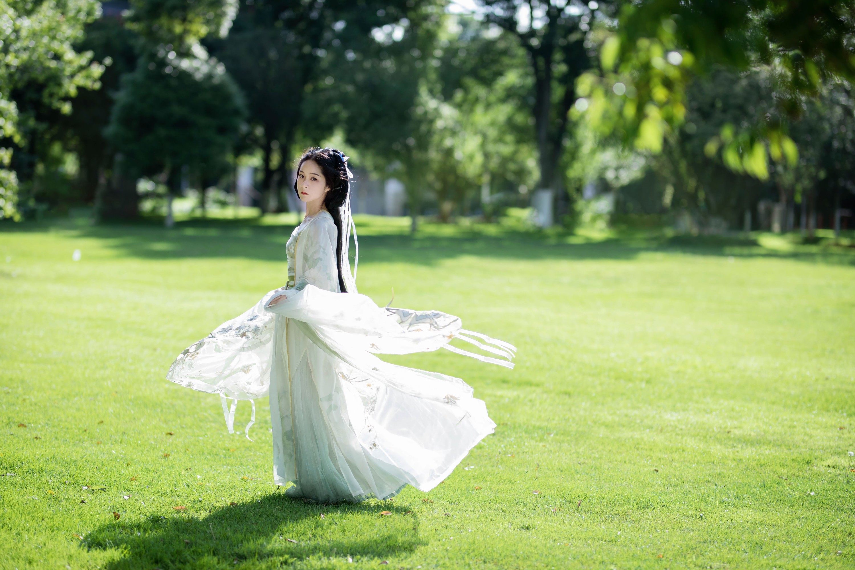 余鱼_Coo – 《夏日百合》[22P]