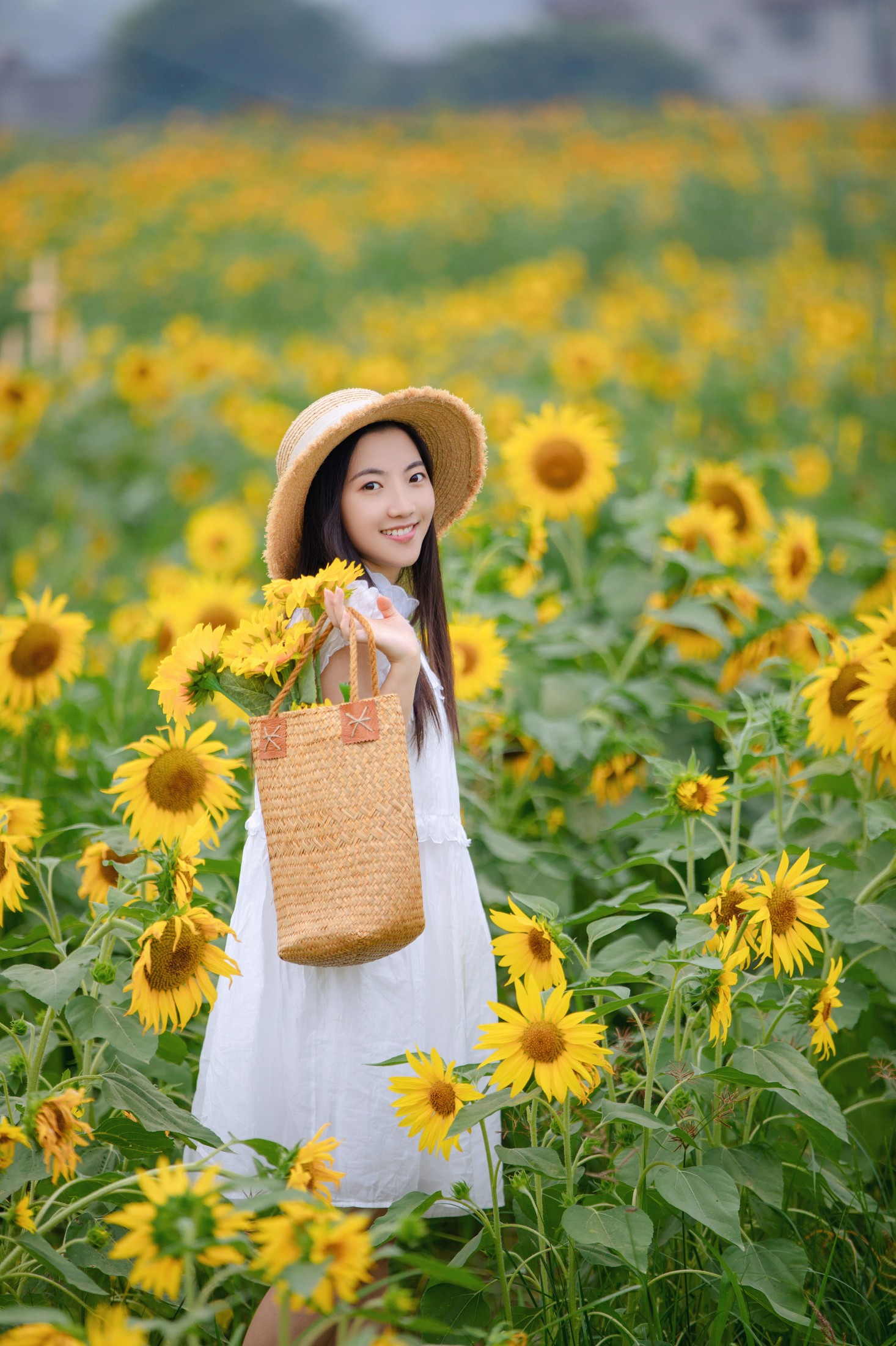 栗子 – 《向日葵女孩》[22P]