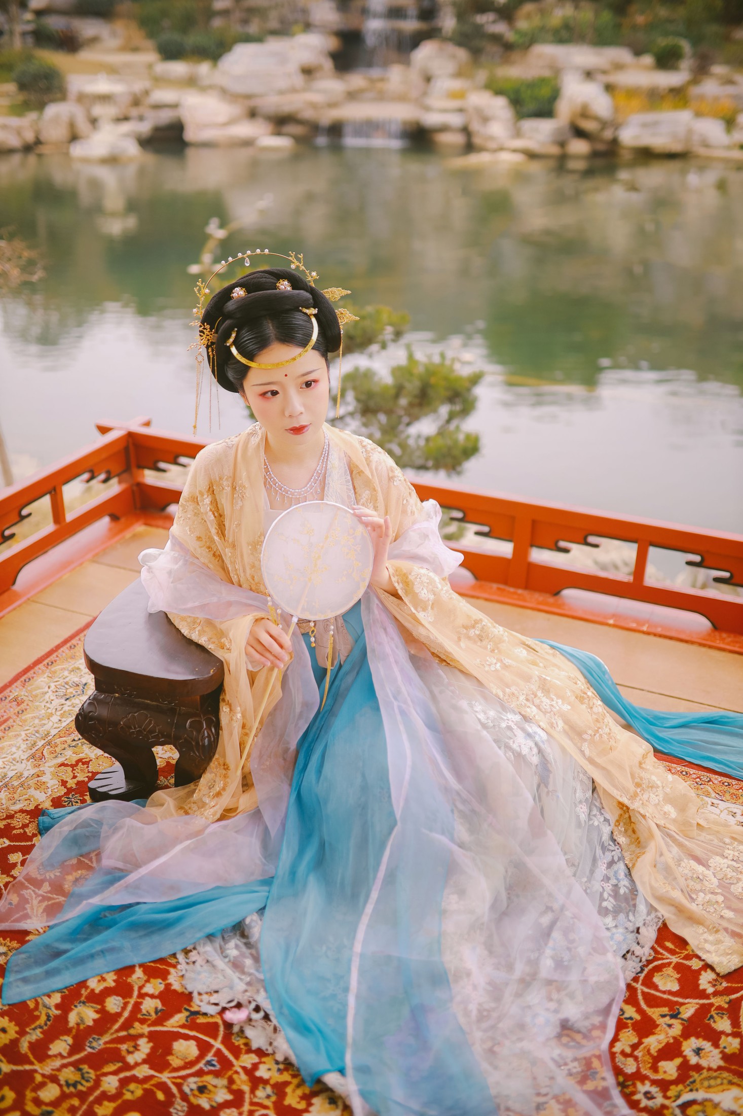 Suky喜欢软绵绵毛茸茸的团子 – 《云想衣裳花想容》[22P]