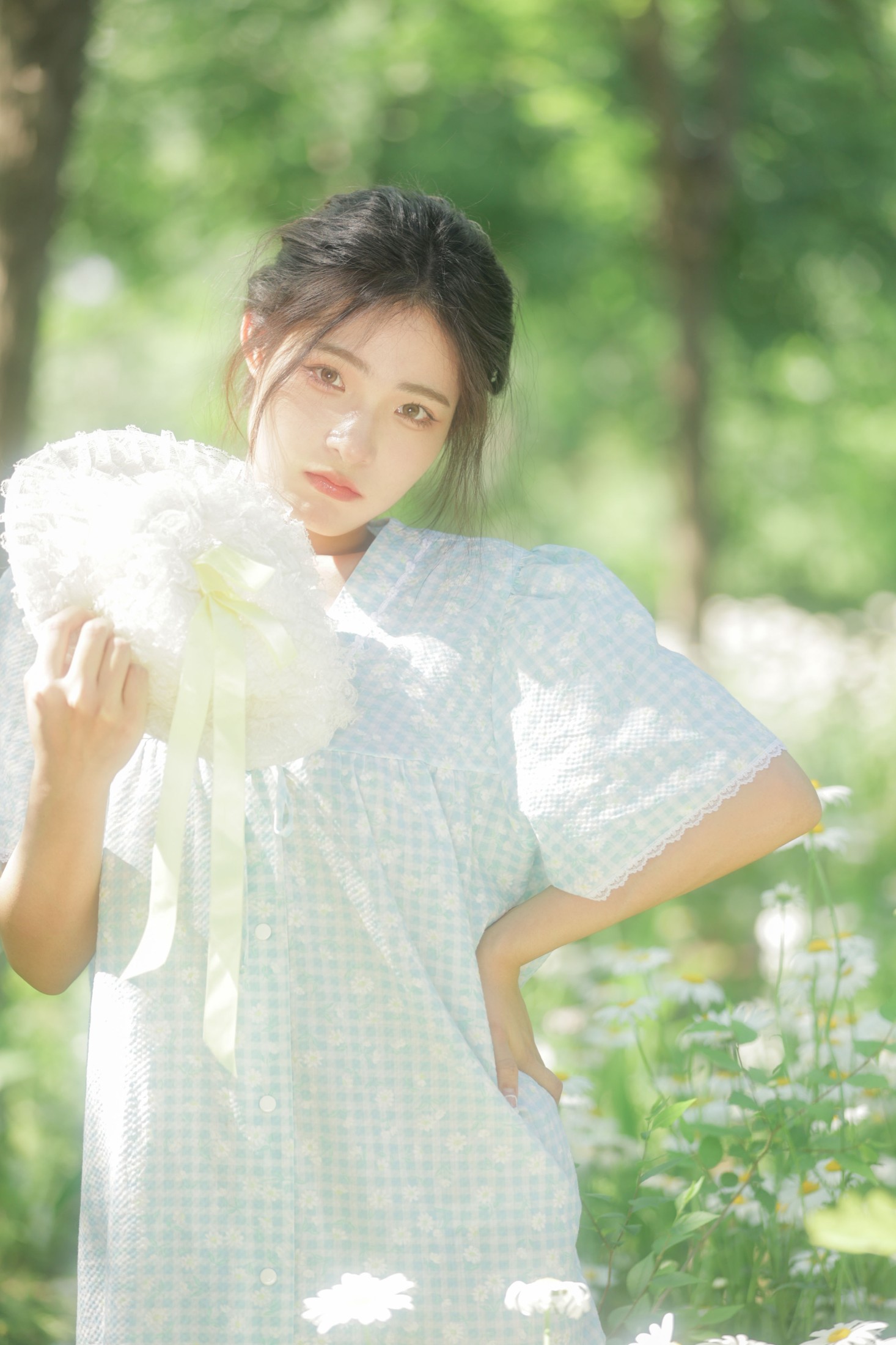 YY王 – 《夏天的小雏菊》[20P]