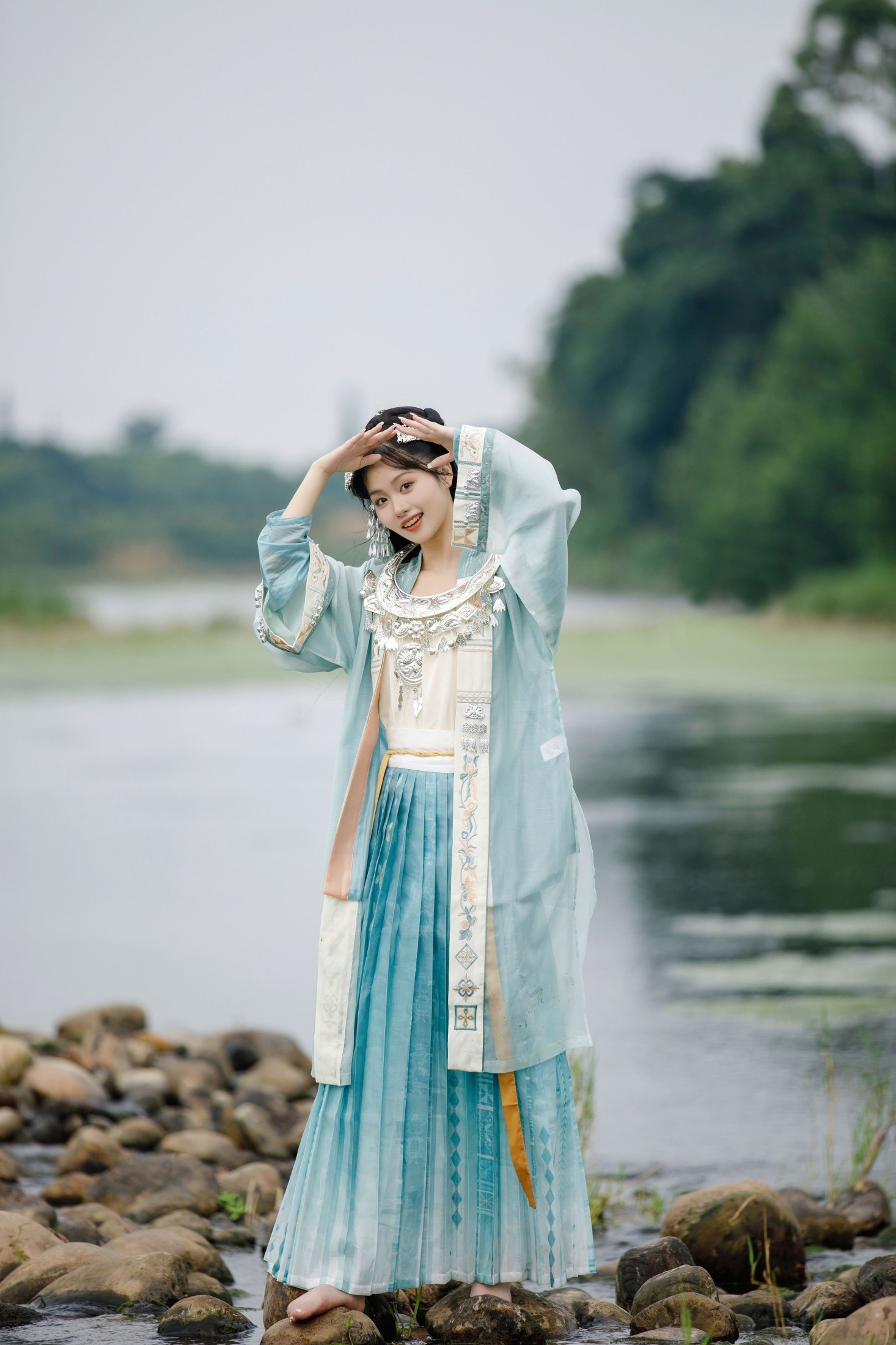 王大可 – 《苗疆少女》[22P]