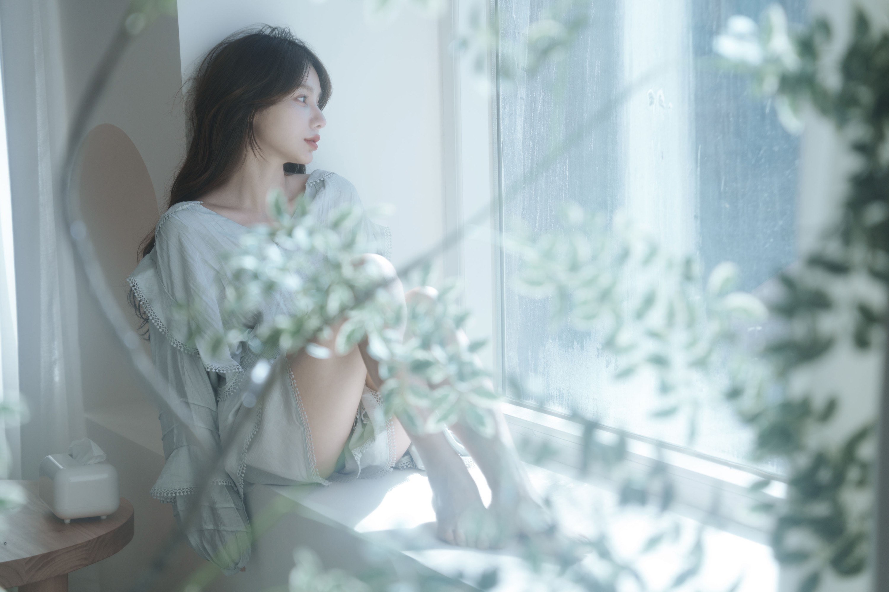 姝雯同学 – 《北欧极简风格民宿写真》[38P]