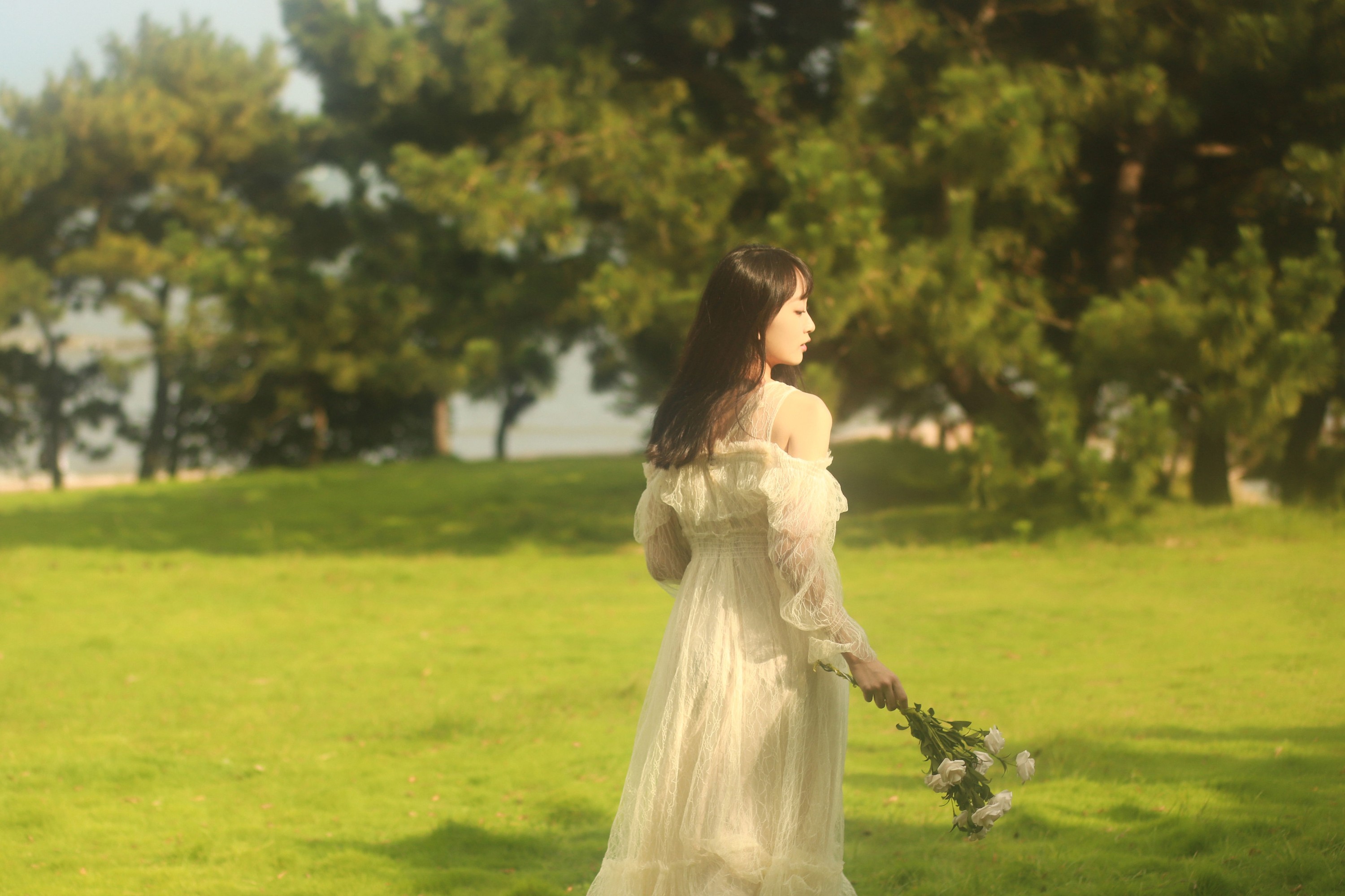 小宁 – 《闪光女孩》[24P]