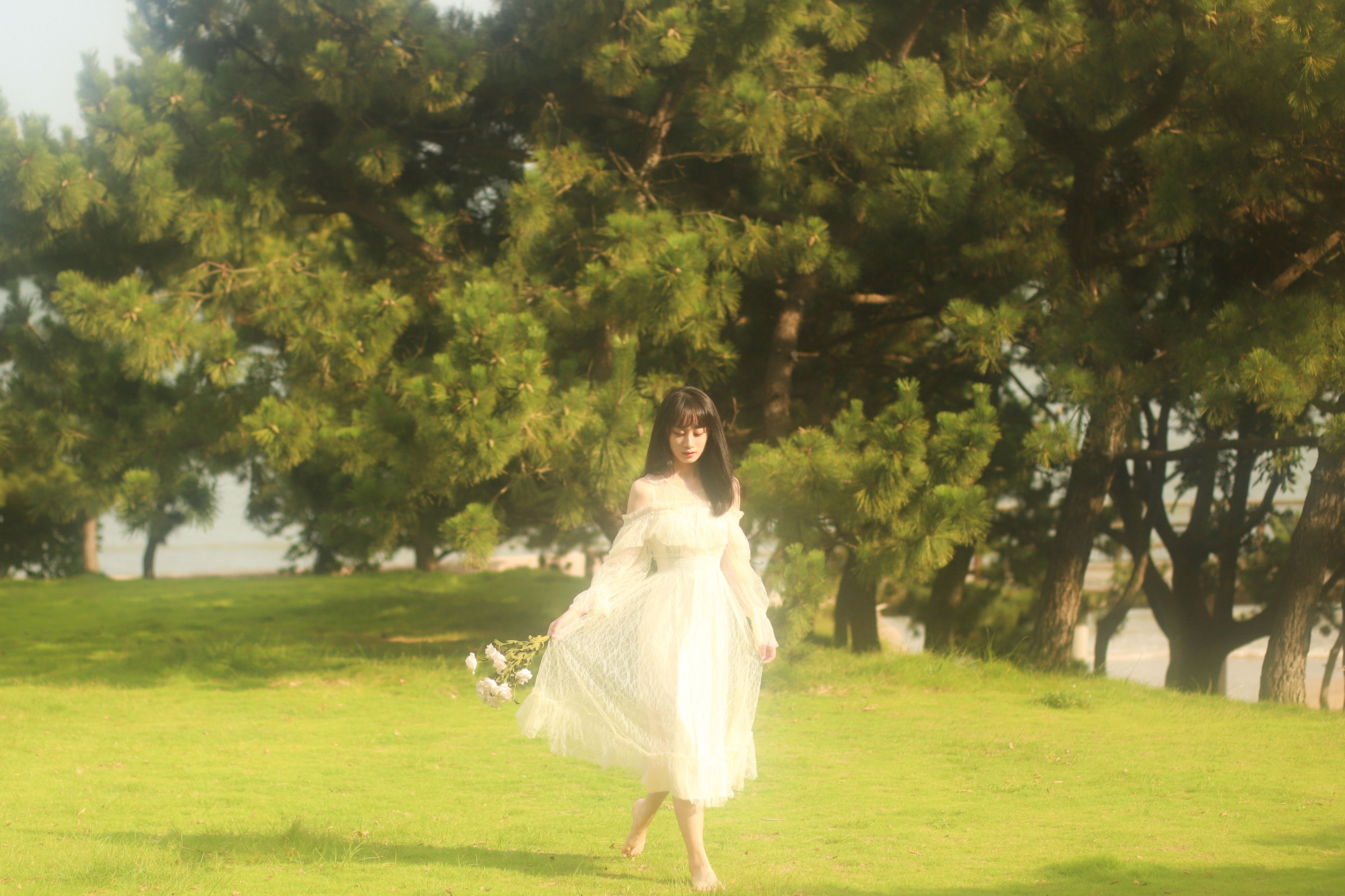 小宁 – 《闪光女孩》[24P]