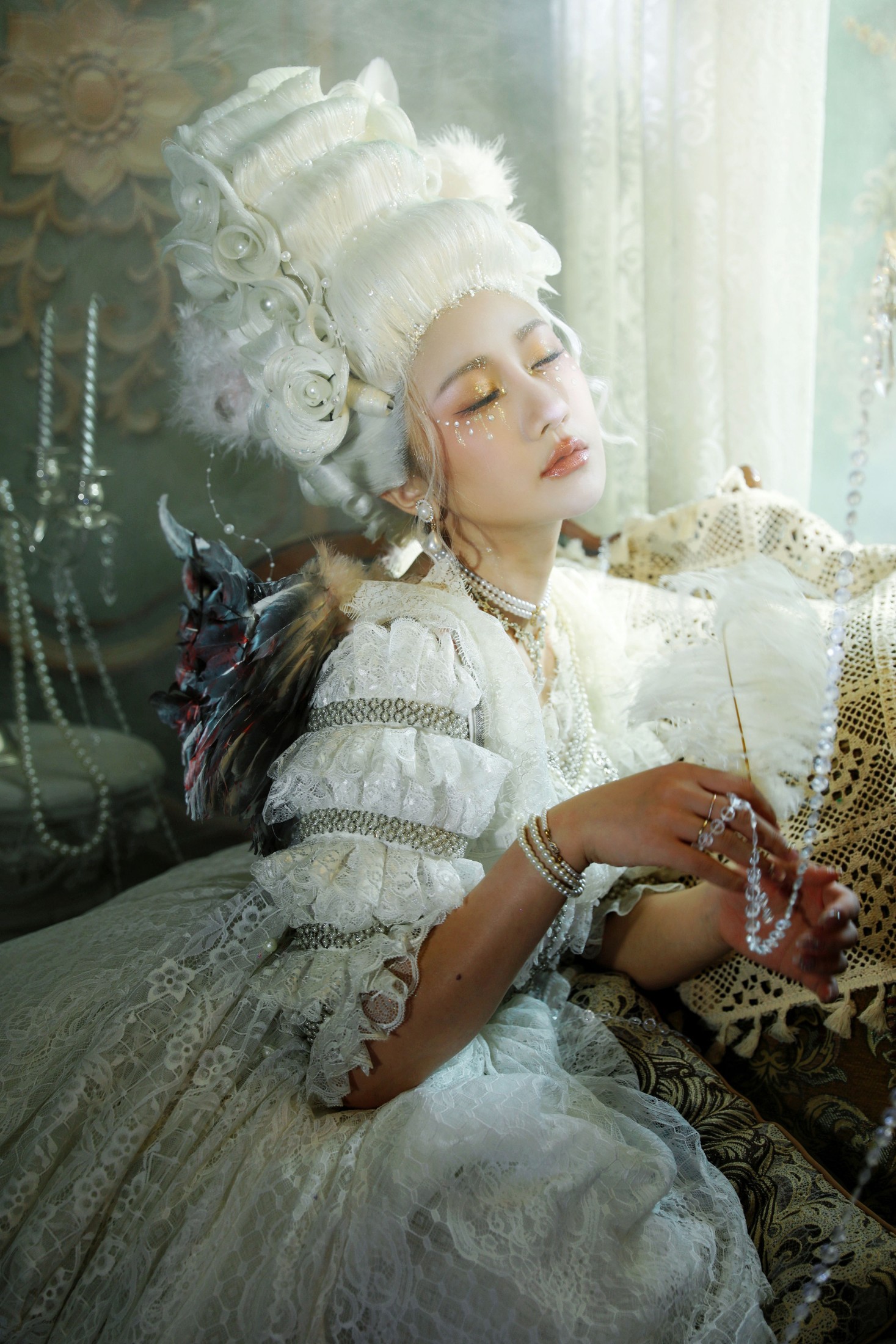 啊颜不咸 – 《白玫瑰魔女》[21P]