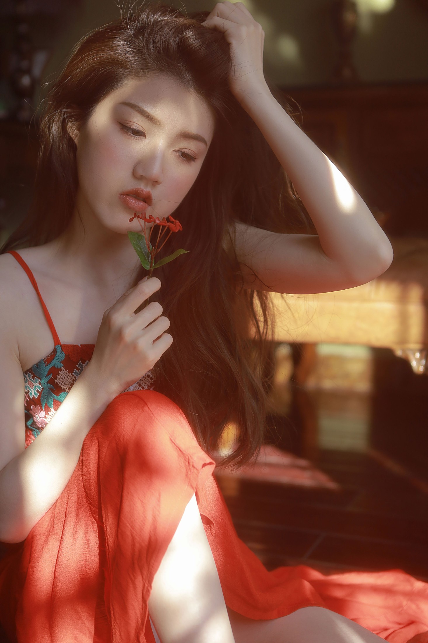 雨涵 – 《红》[31P]