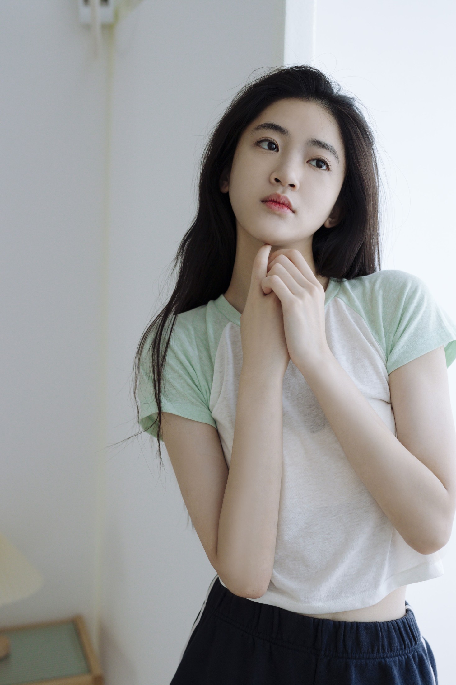徐世昕 – 《安静的房间》[26P]