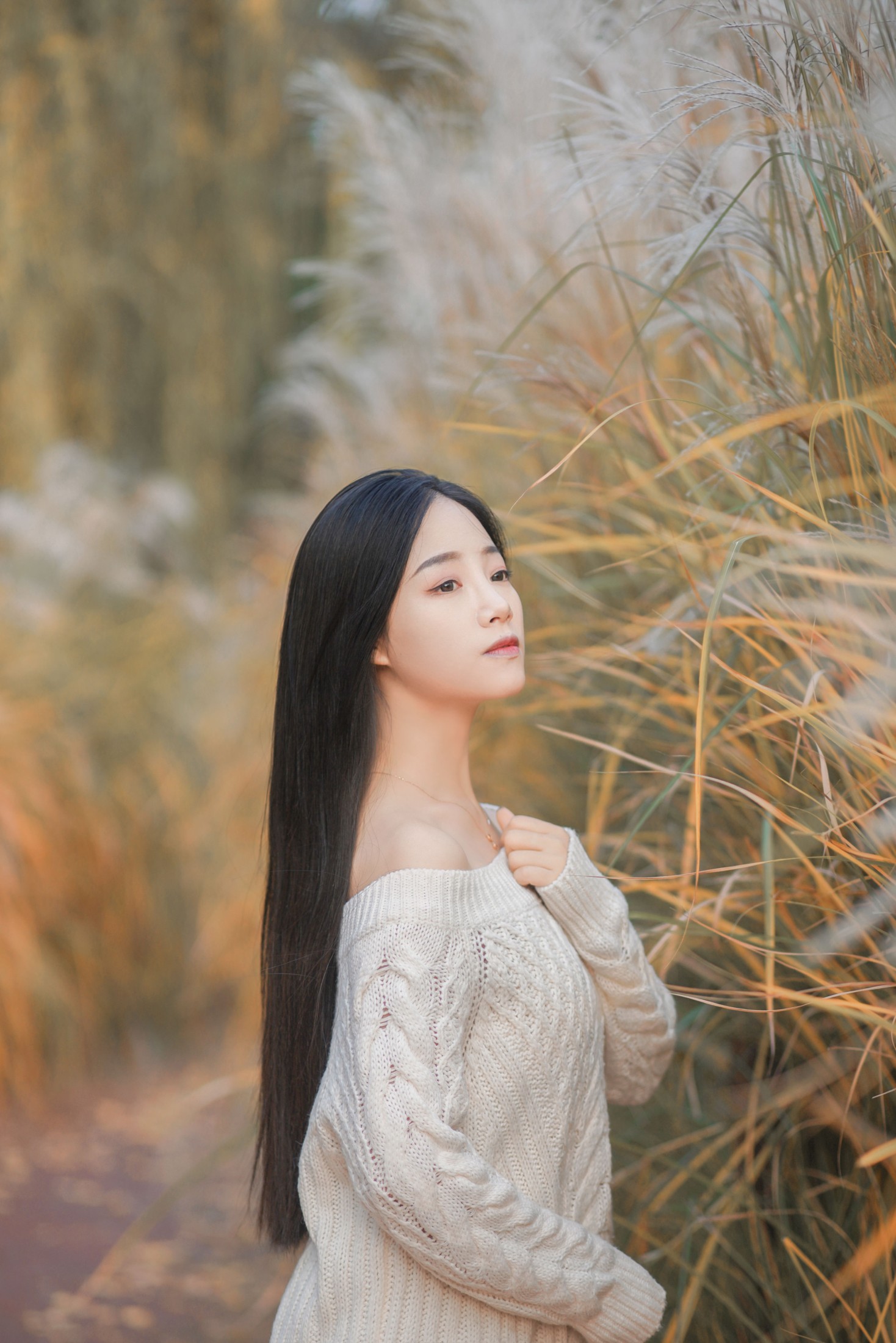 兮兮 – 《藏在芦苇荡中的温柔》[26P]