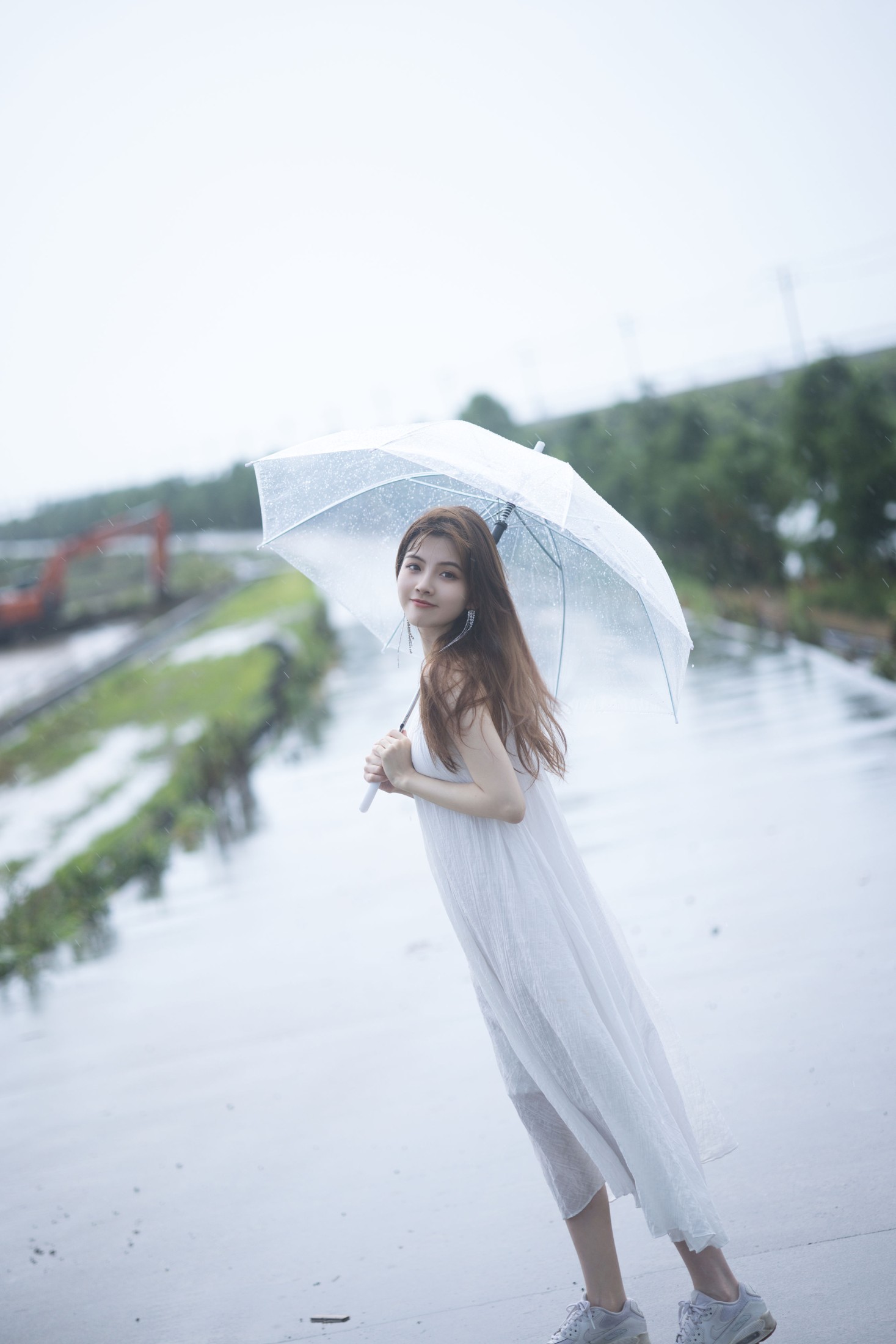 Tifa丁小妮 – 《雨后少女》[24P]