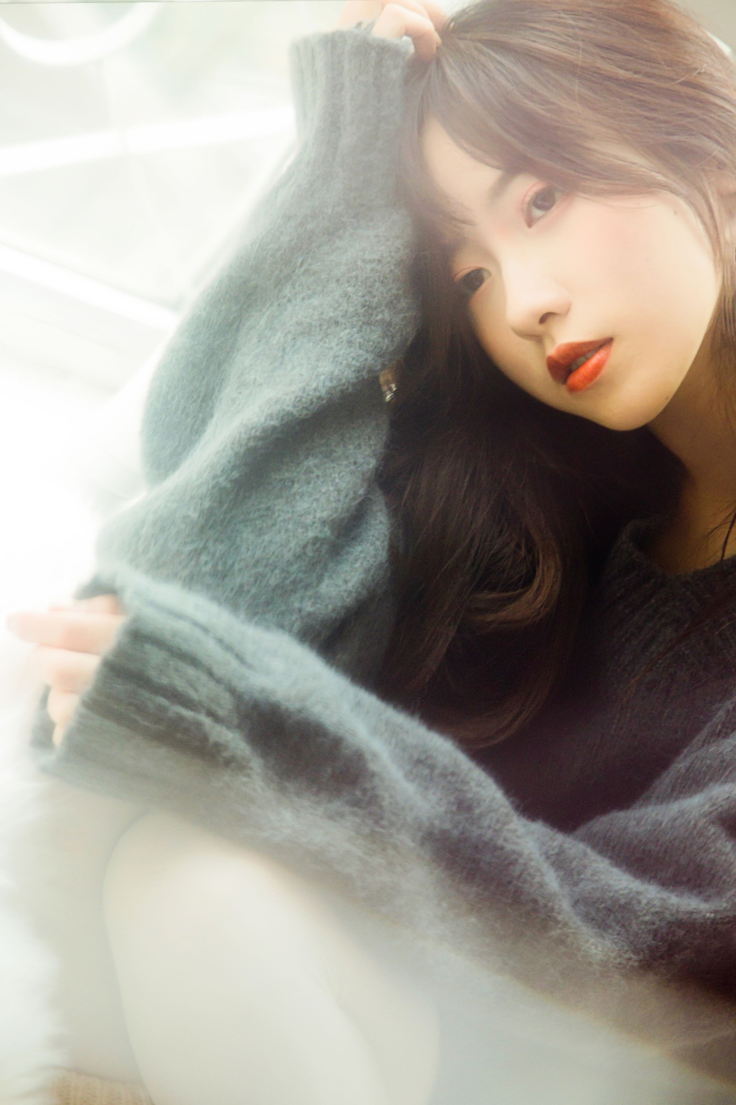 梨涡允允 – 《空白格》[23P]
